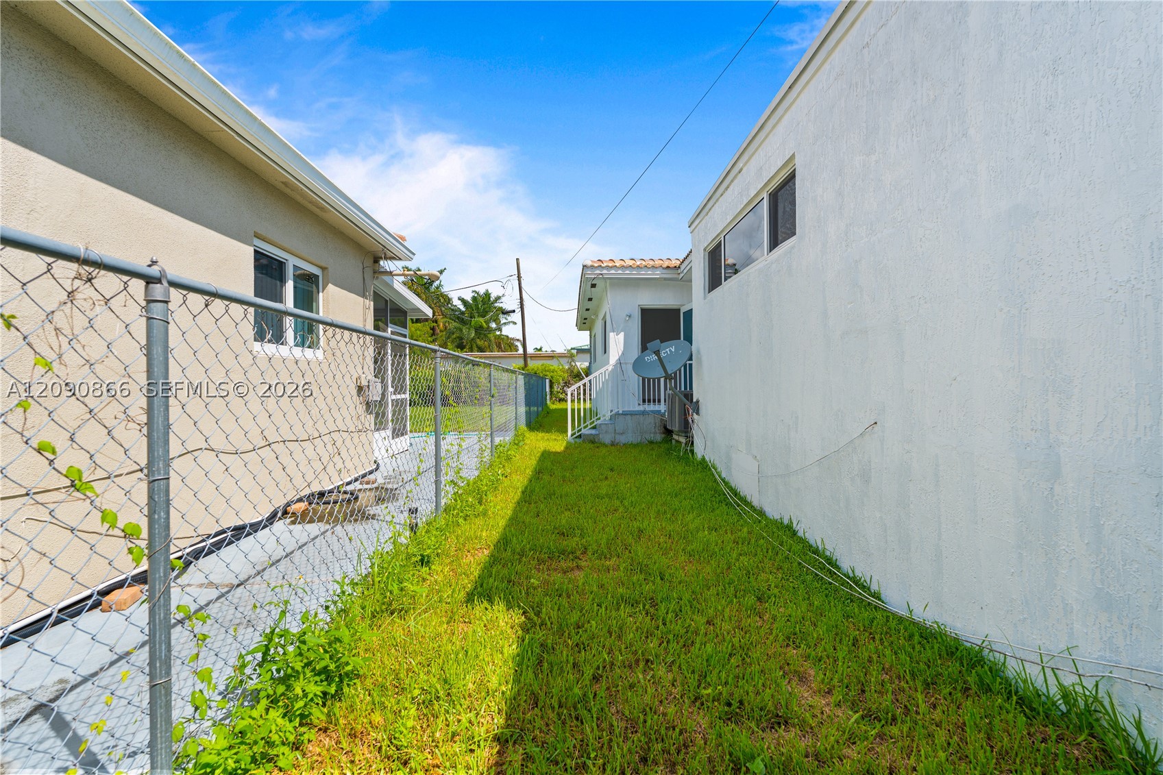 580 Lee Dr, Miami Springs FL 33166