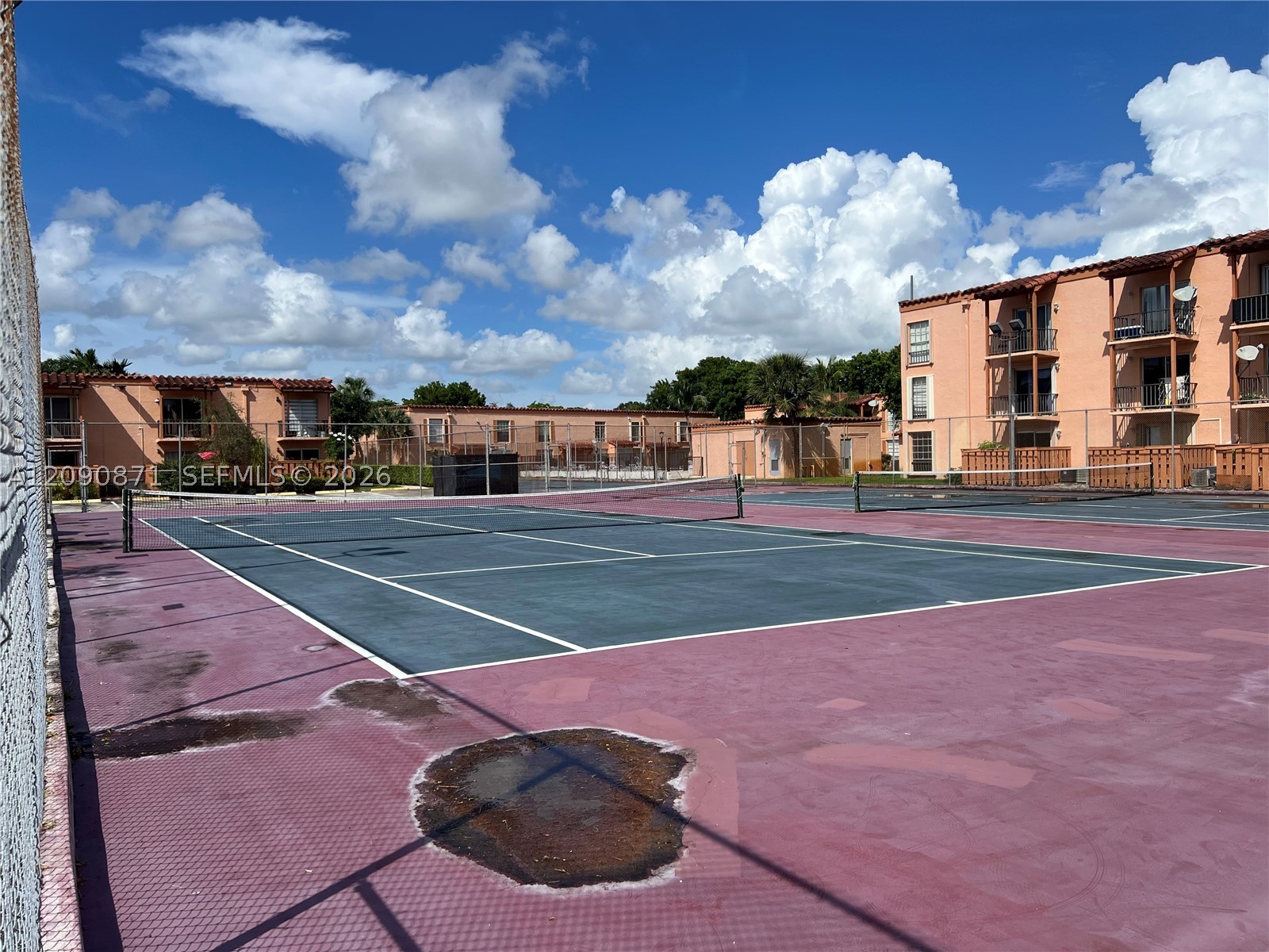 7200 Fairway Dr #H5, Miami Lakes FL 33014