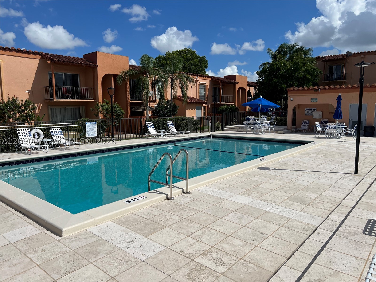 7200 Fairway Dr #H5, Miami Lakes FL 33014