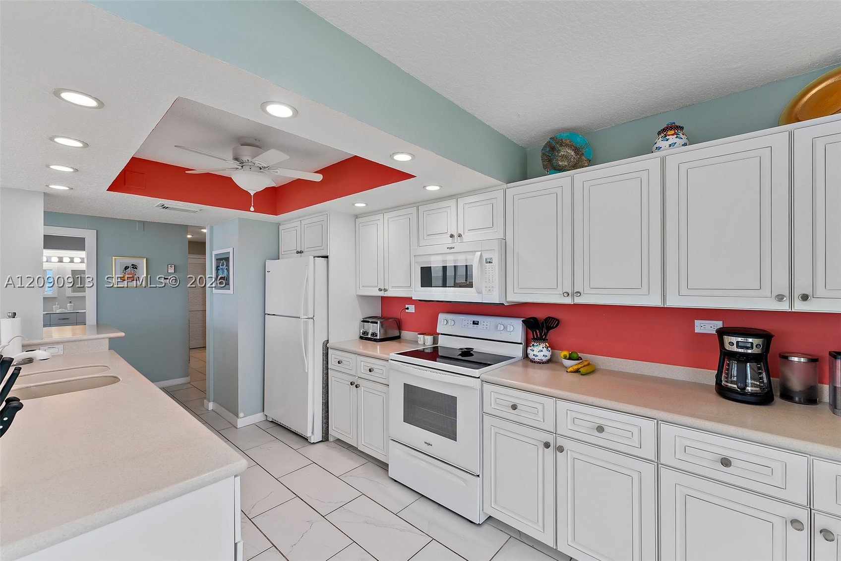 669 NE Plantation Rd #406, Hutchinson Island FL 34996