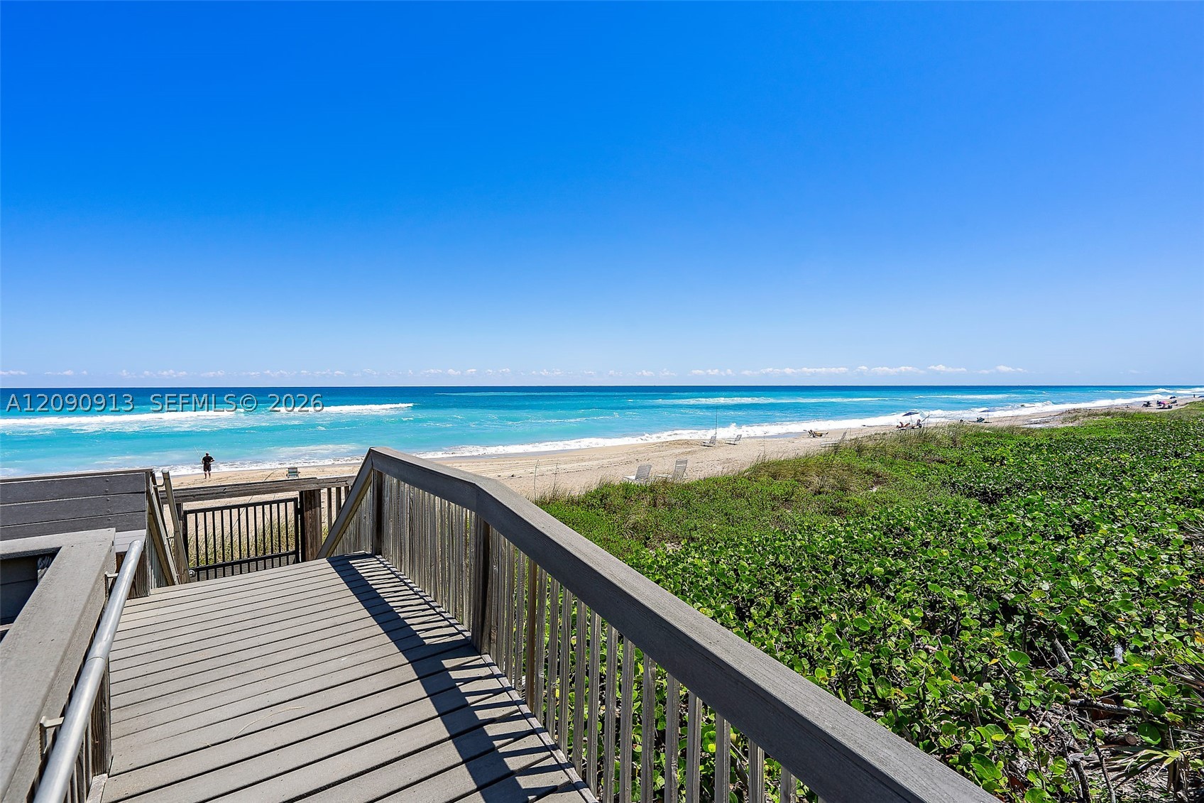 669 NE Plantation Rd #406, Hutchinson Island FL 34996