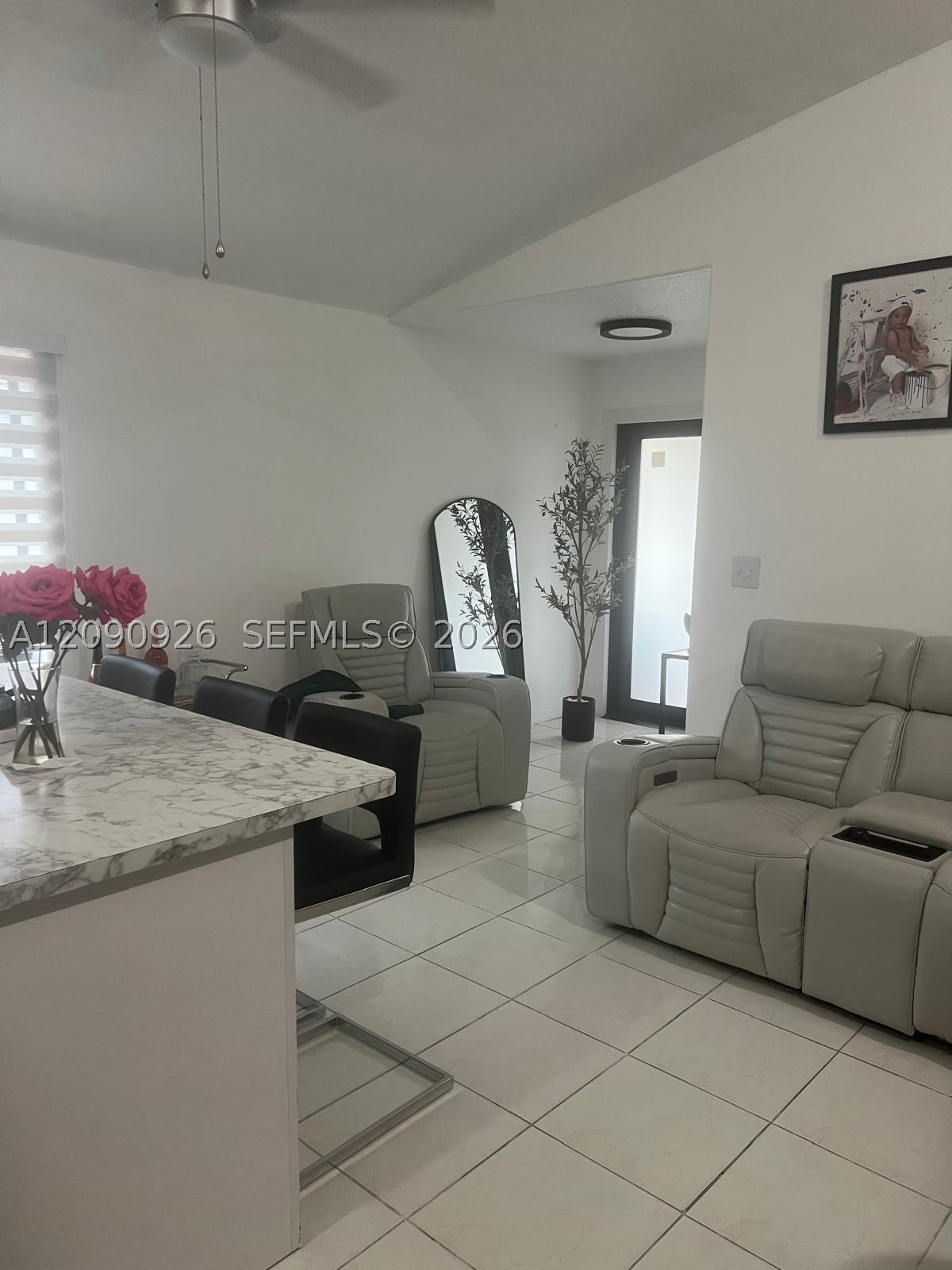 10071 NW 127 terrace, Hialeah Gardens FL 33018
