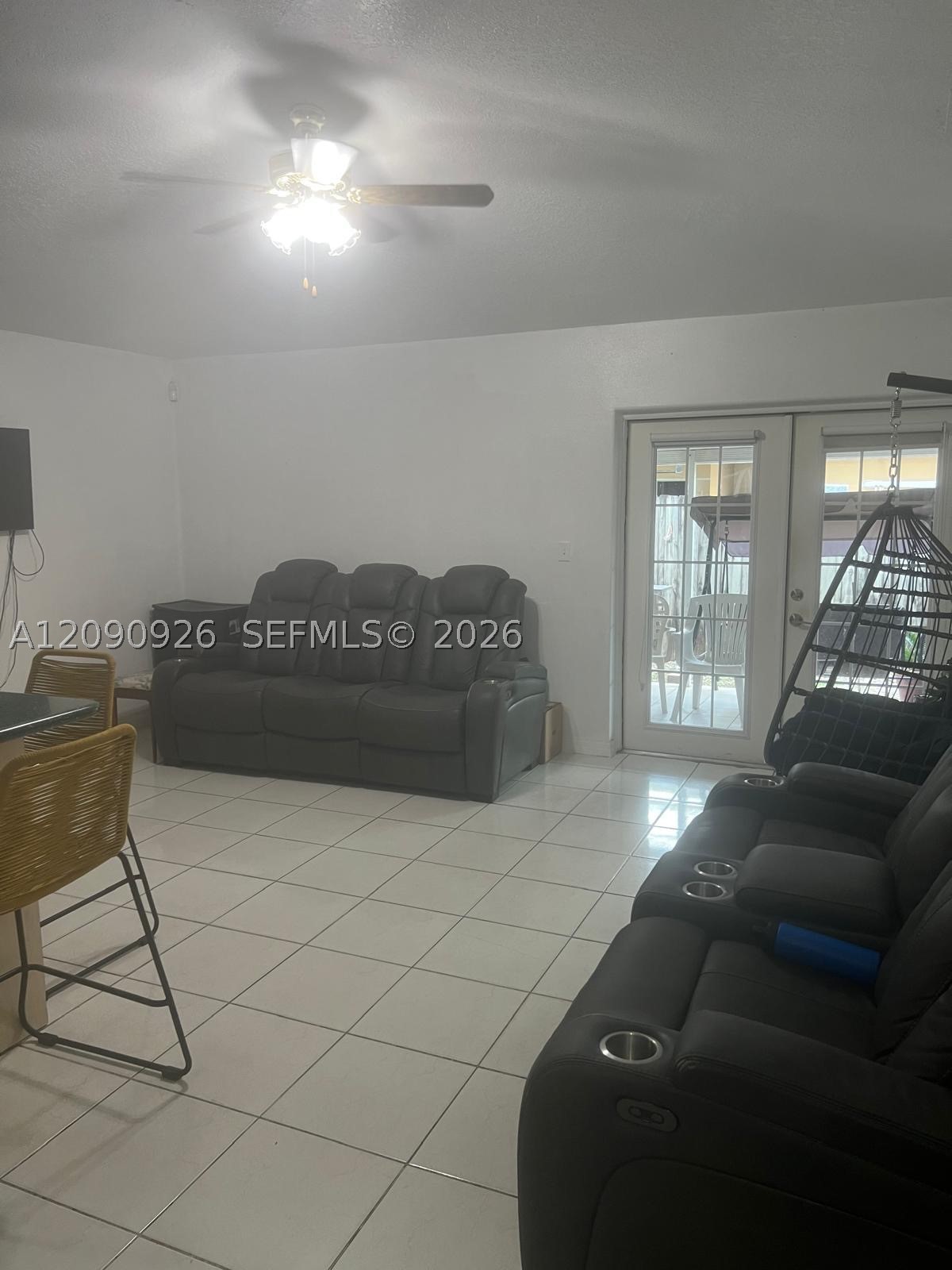 10071 NW 127 terrace, Hialeah Gardens FL 33018