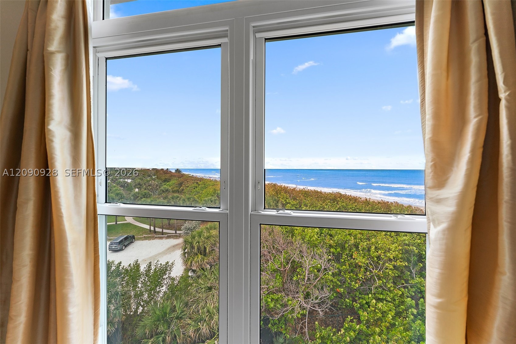 669 NE Plantation Rd #406, Hutchinson Island FL 34996