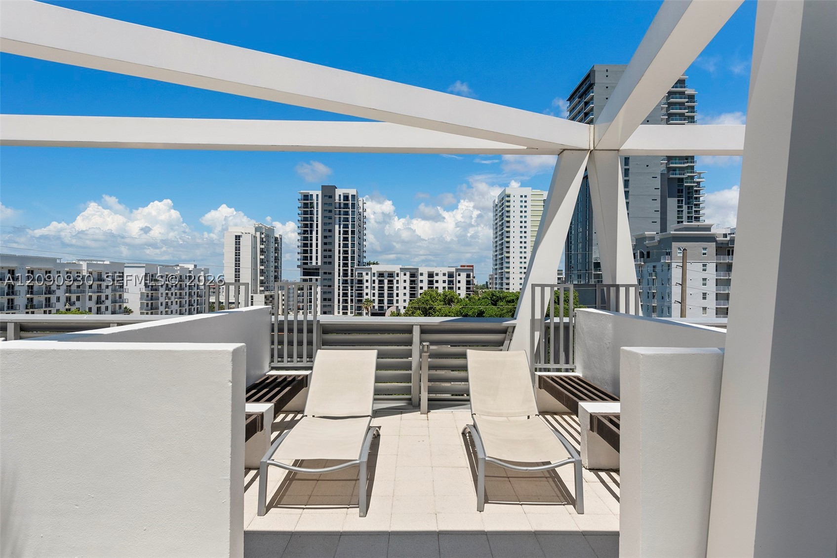 79 SW 12 St #1202-S, Miami FL 33130