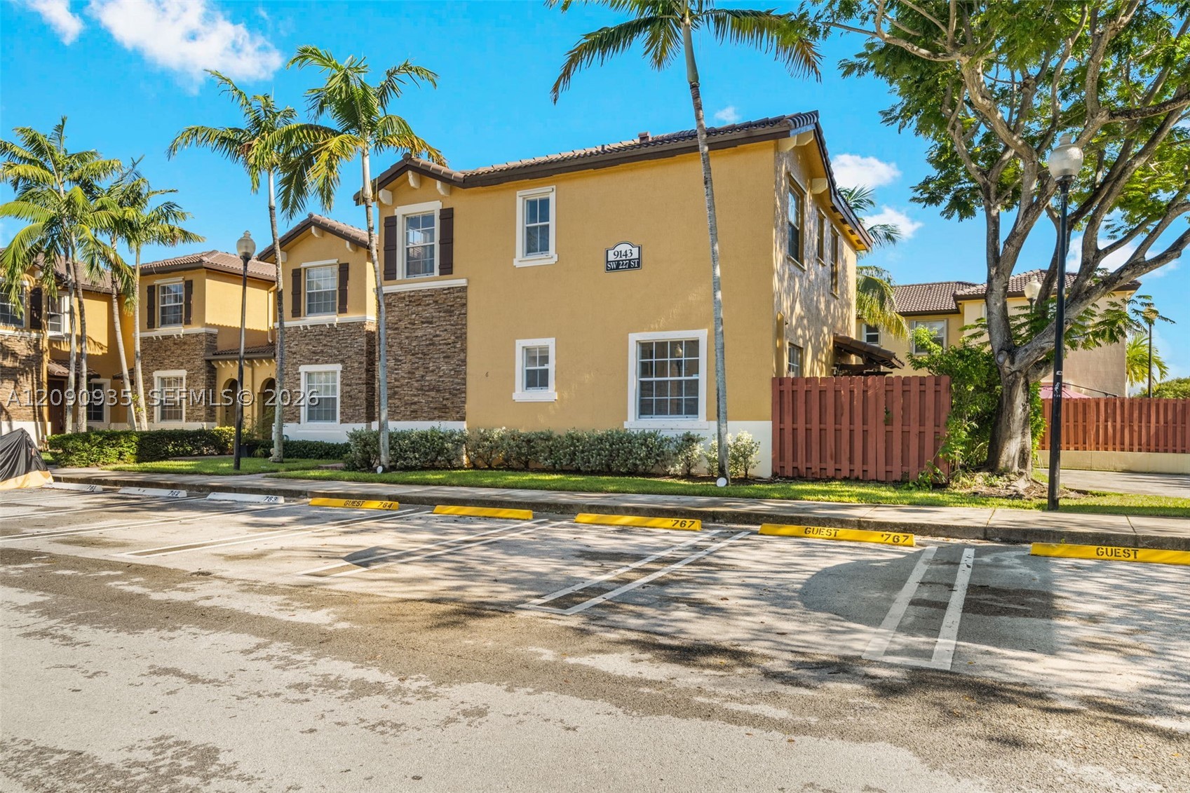 9143 SW 227th St #6, Cutler Bay FL 33190