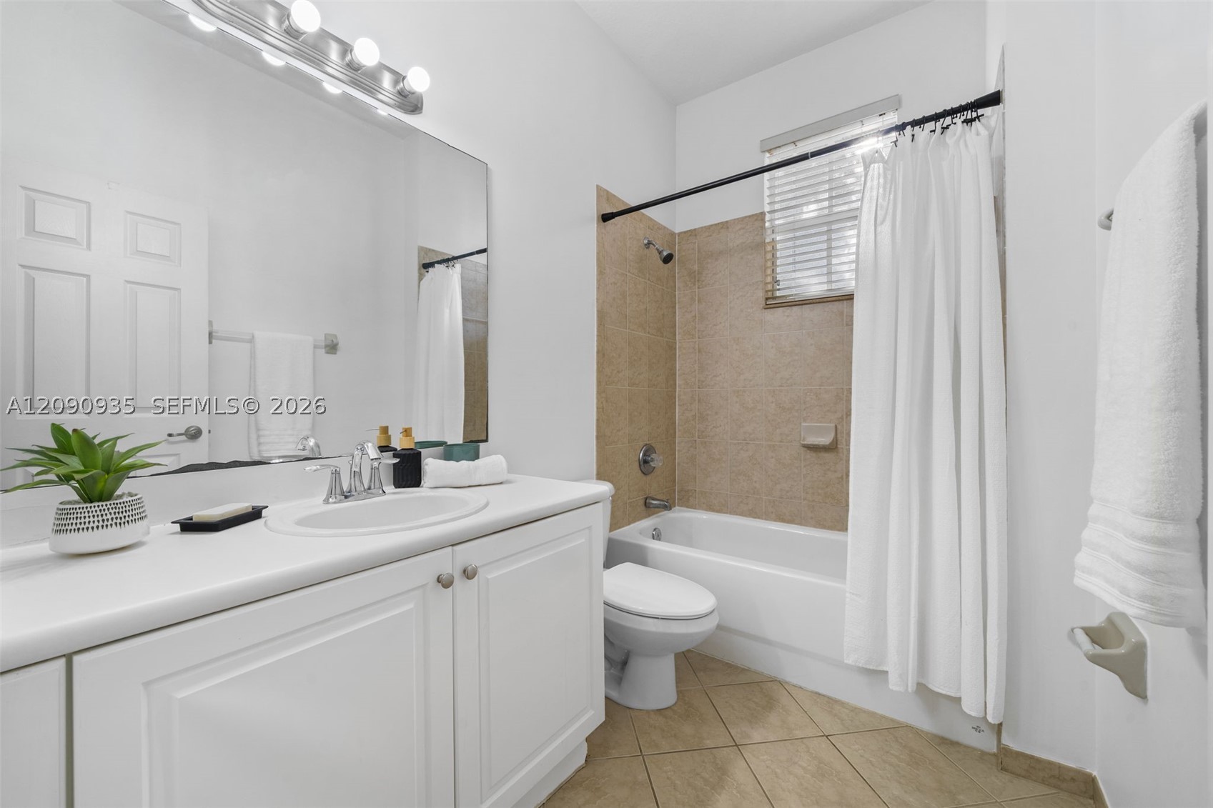 9143 SW 227th St #6, Cutler Bay FL 33190