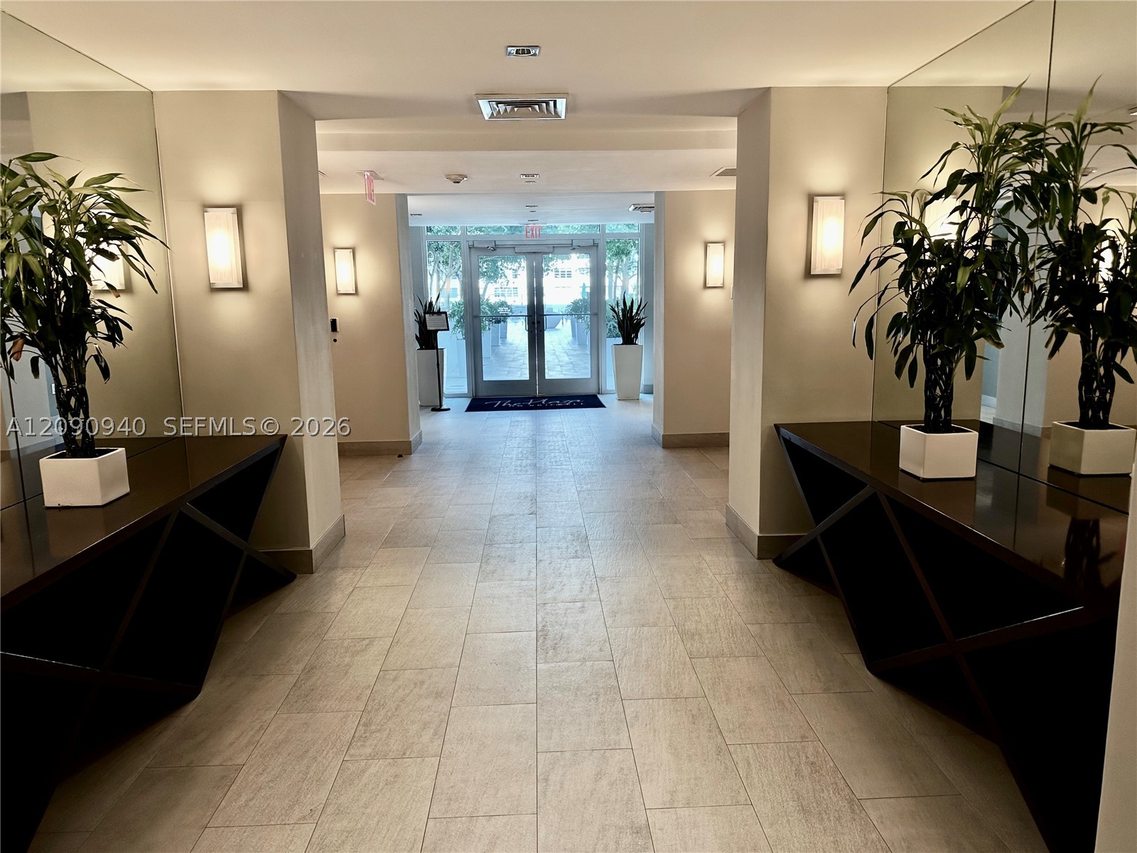 951 Brickell Ave #1009, Miami FL 33131