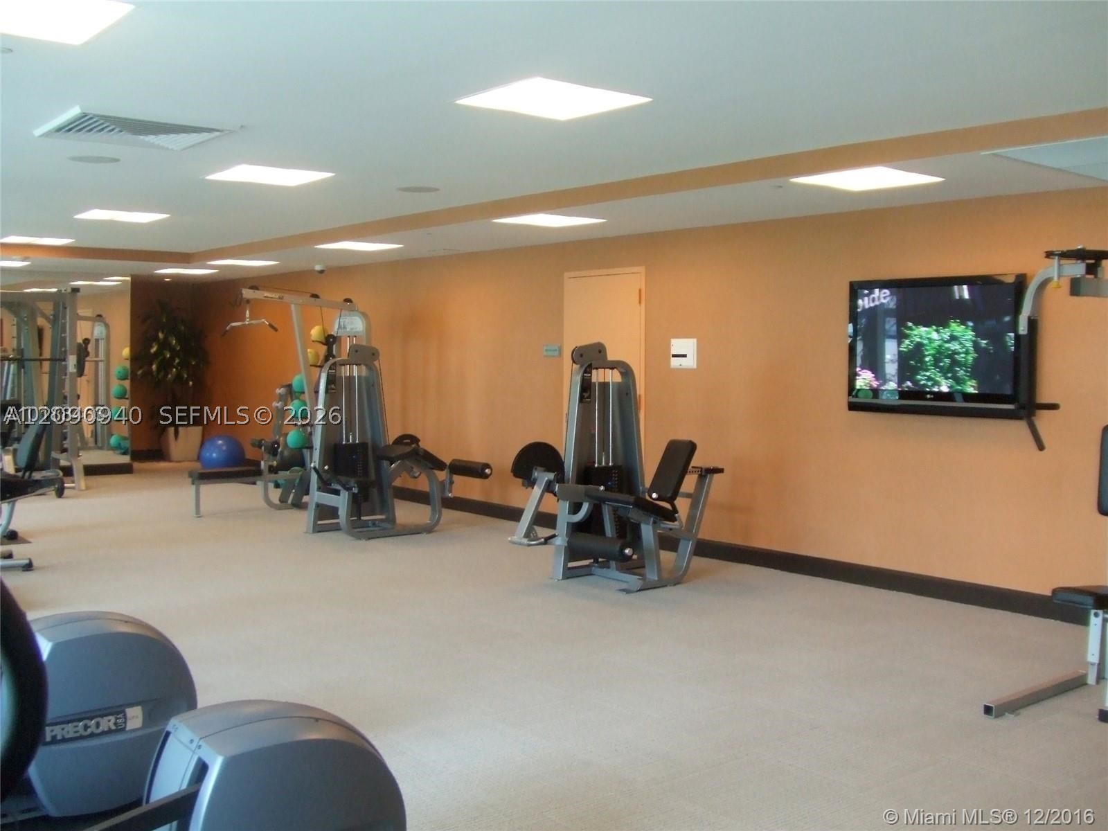 951 Brickell Ave #1009, Miami FL 33131