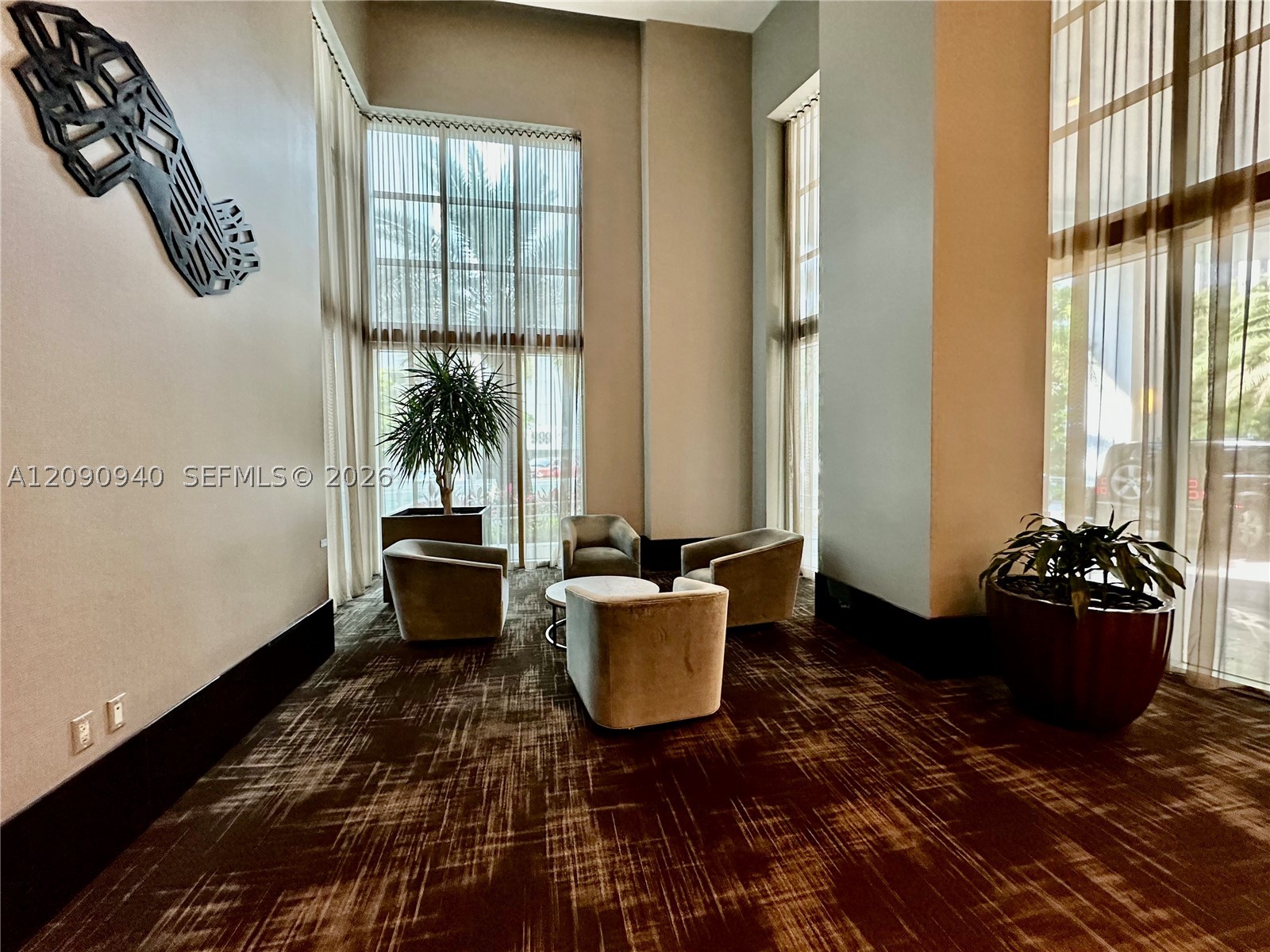 951 Brickell Ave #1009, Miami FL 33131