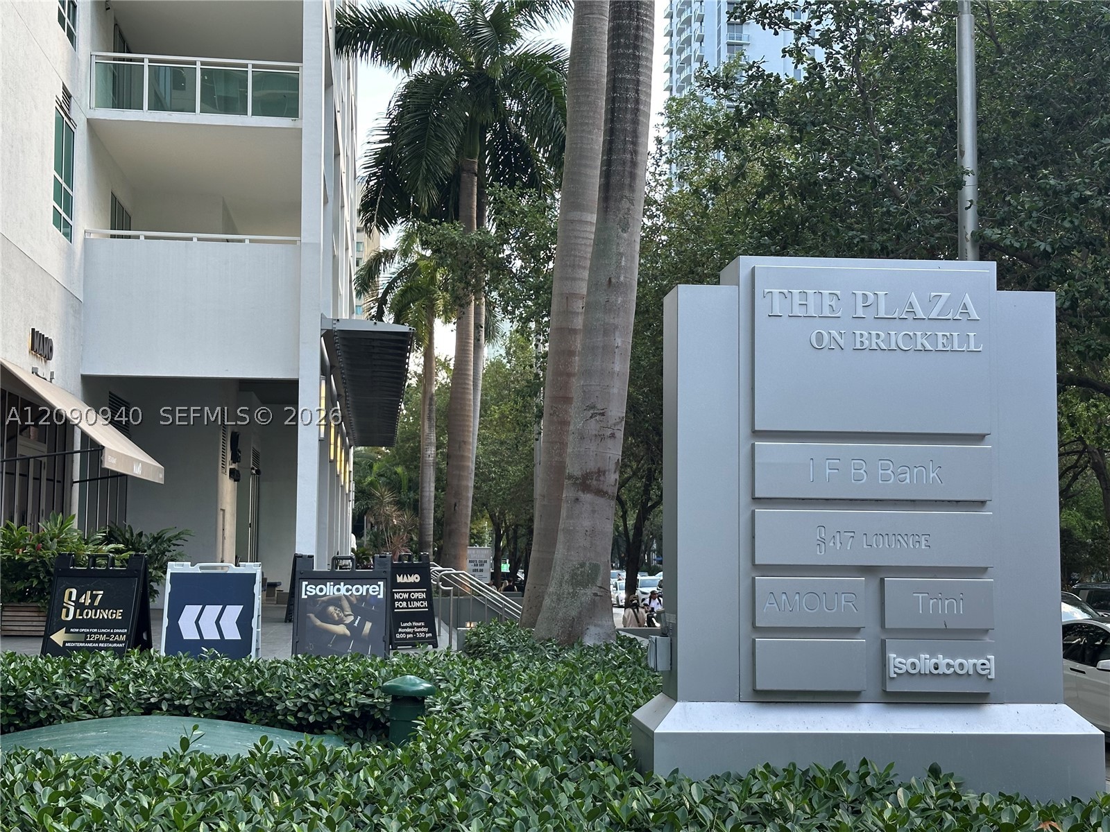 951 Brickell Ave #1009, Miami FL 33131