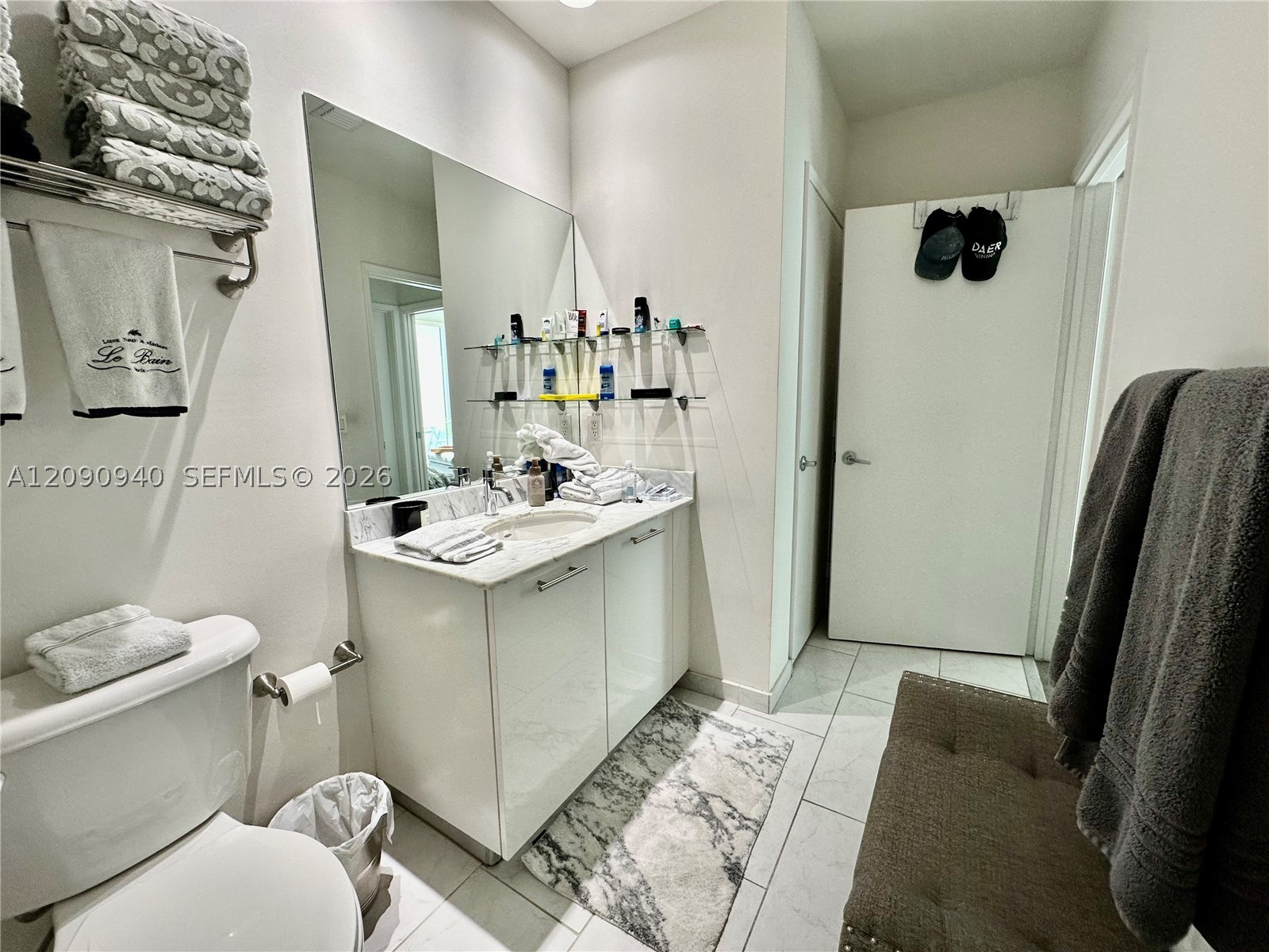 951 Brickell Ave #1009, Miami FL 33131