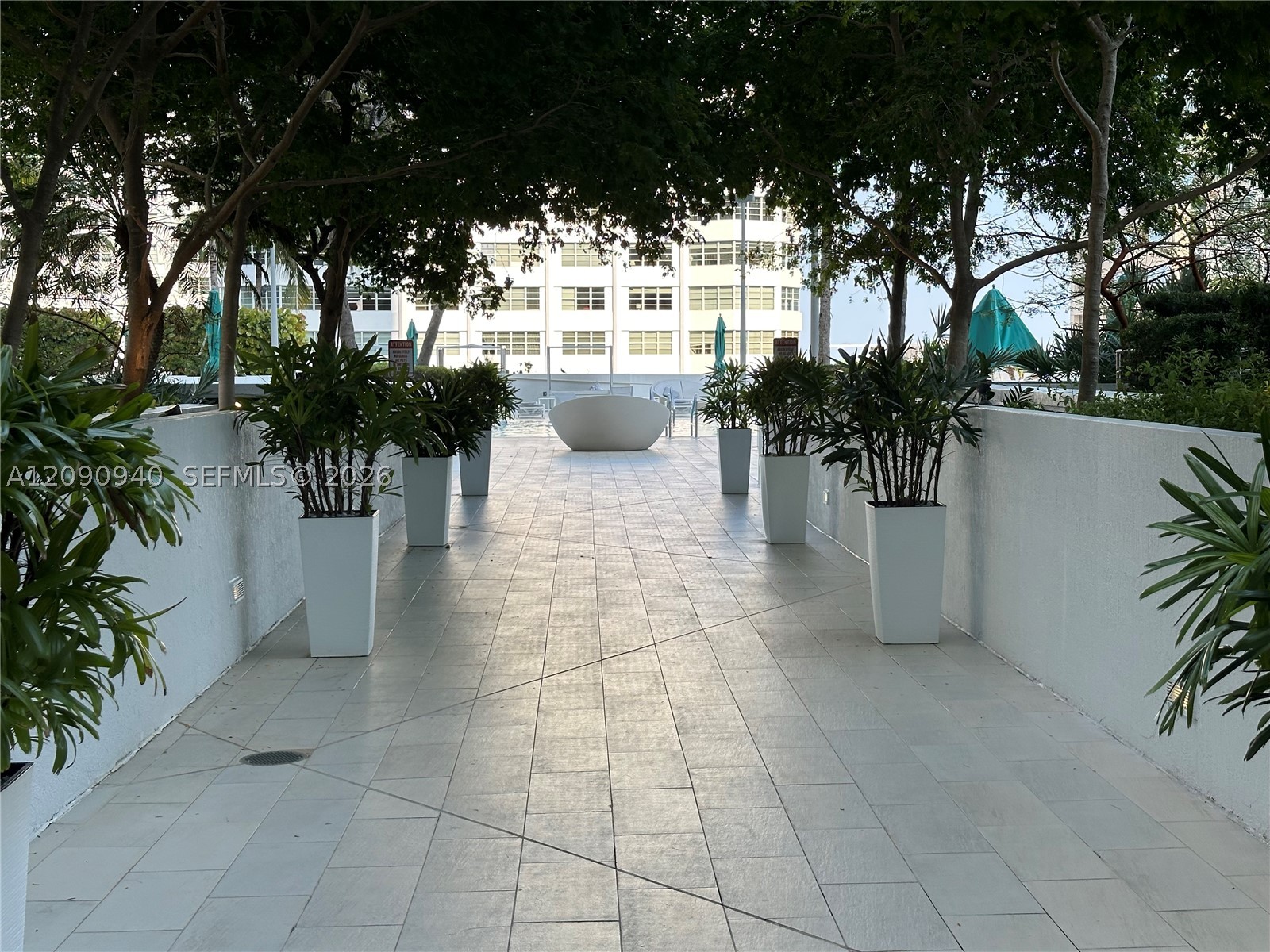 951 Brickell Ave #1009, Miami FL 33131