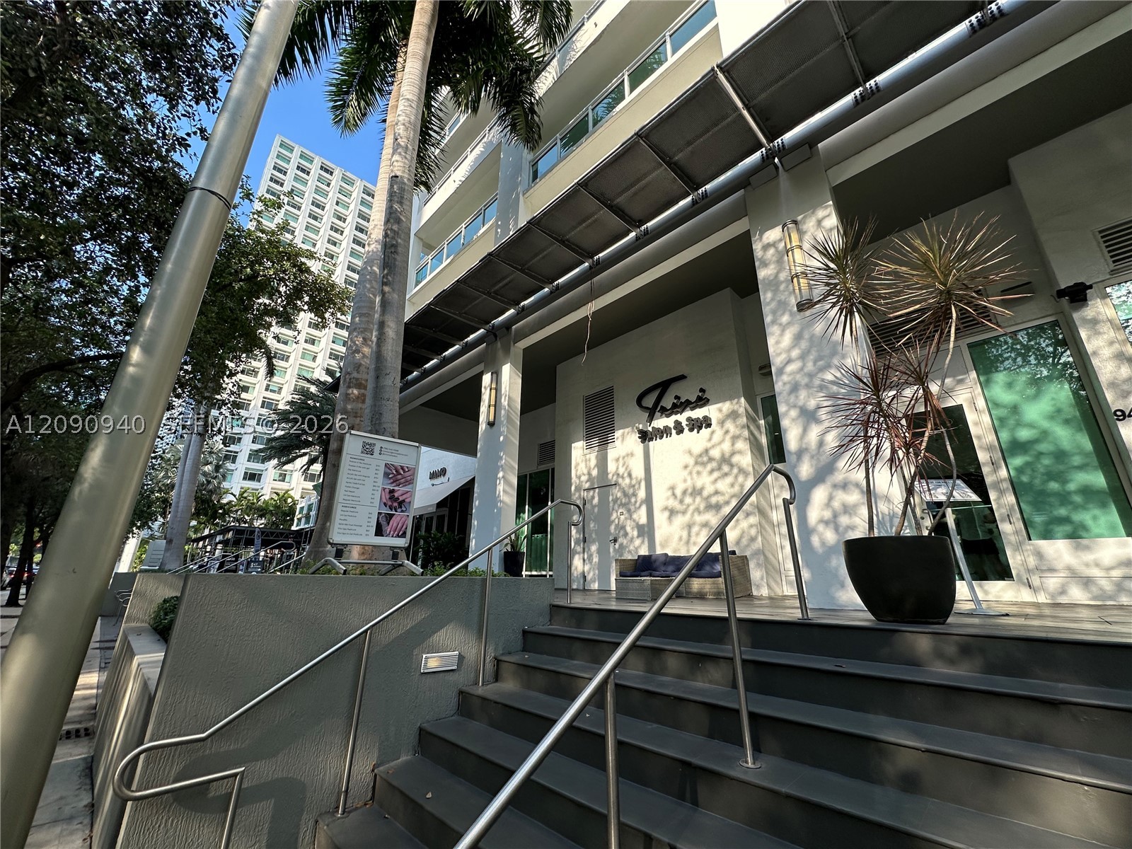 951 Brickell Ave #1009, Miami FL 33131