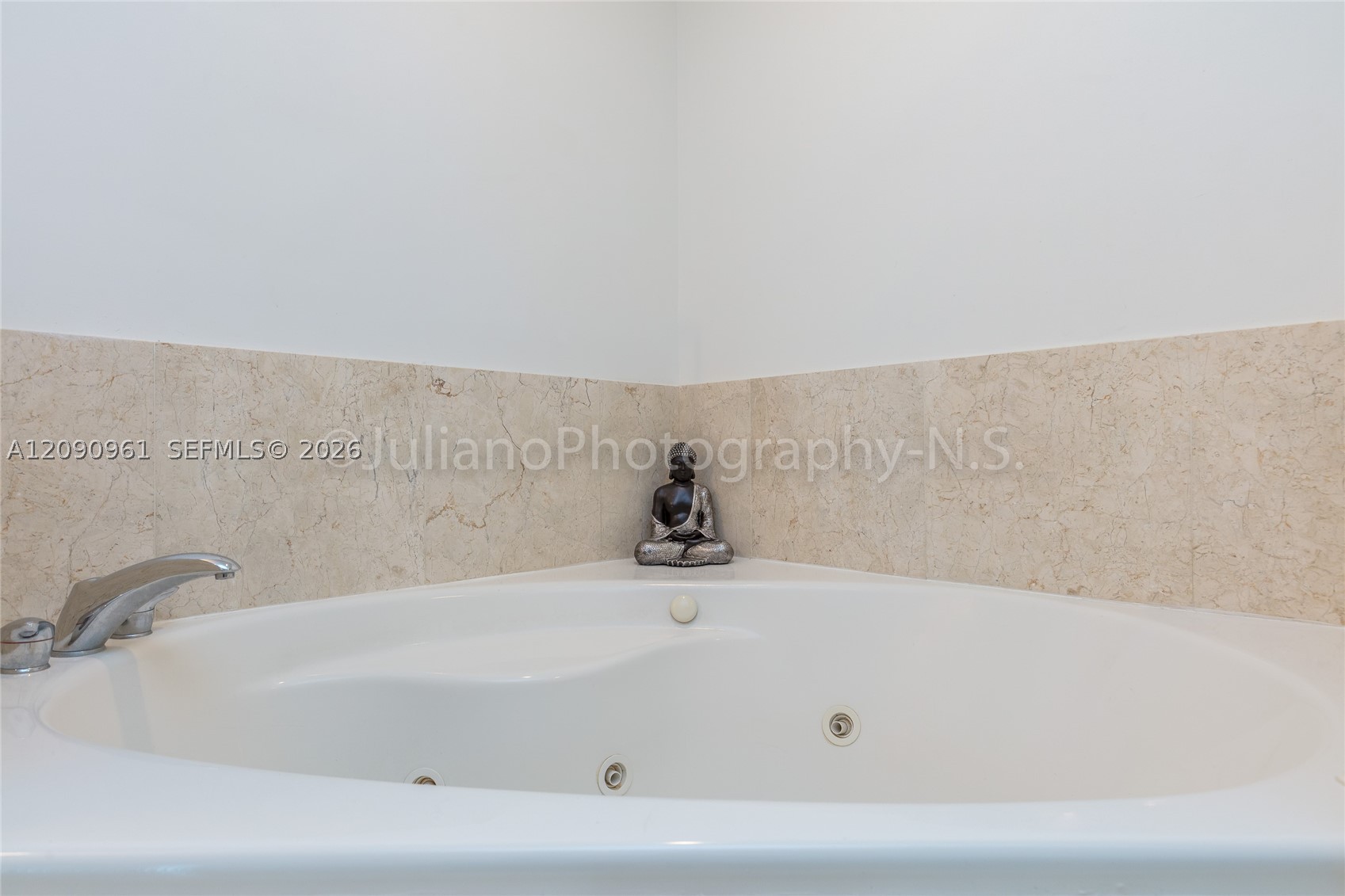 7910 Harbor Island Dr #507, North Bay Village FL 33141