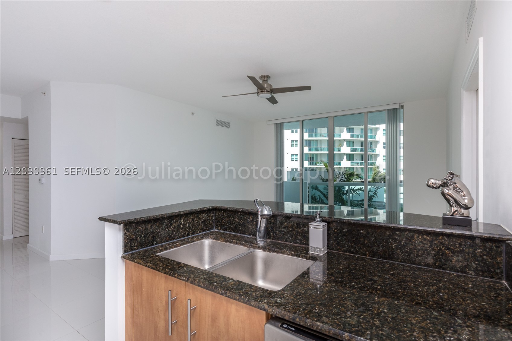 7910 Harbor Island Dr #507, North Bay Village FL 33141