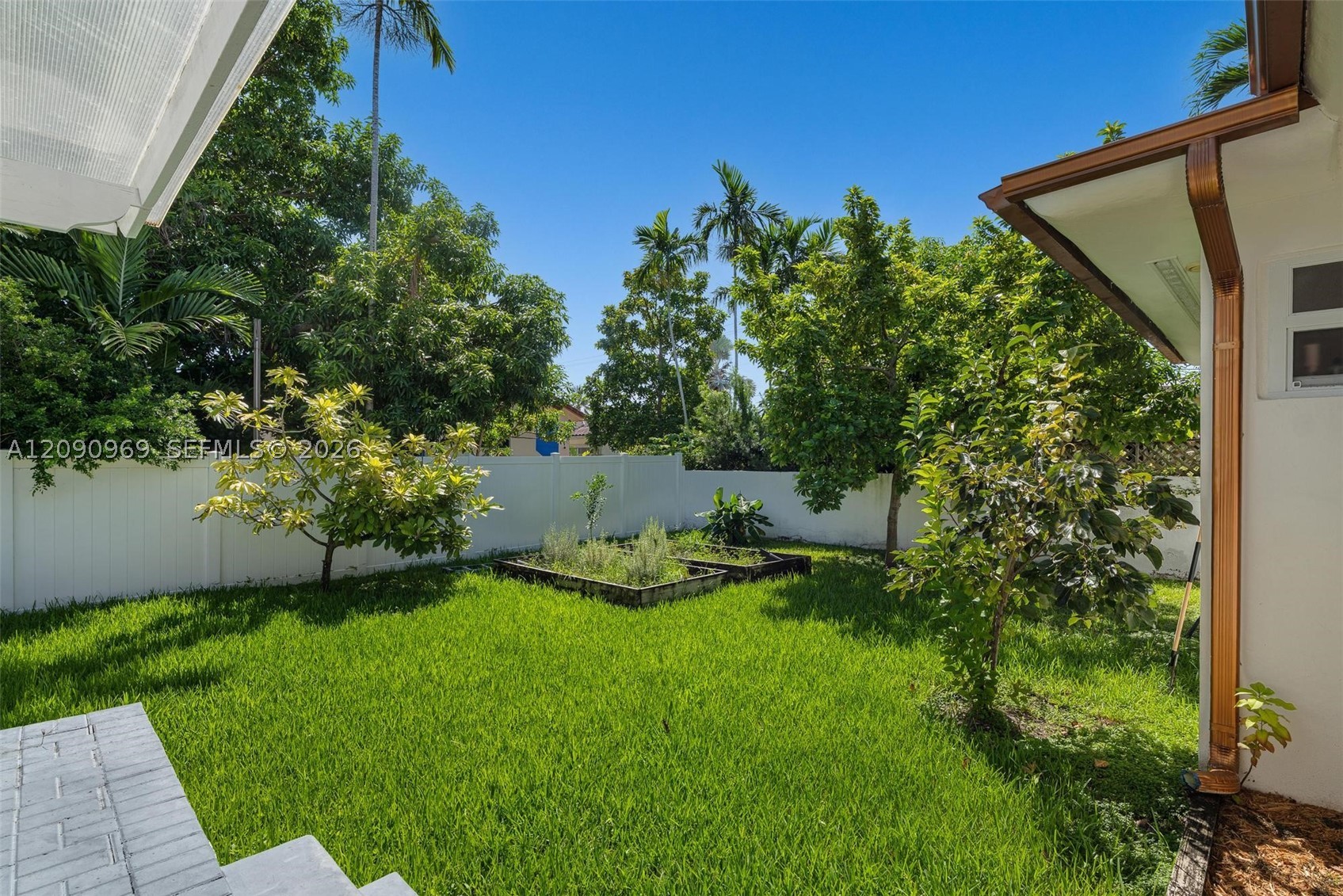 9217 Bay Dr, Surfside FL 33154