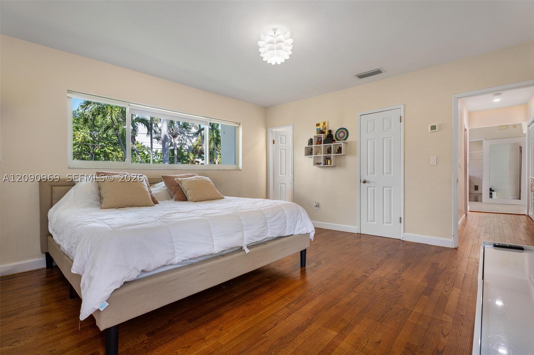 9217 Bay Dr, Surfside FL 33154