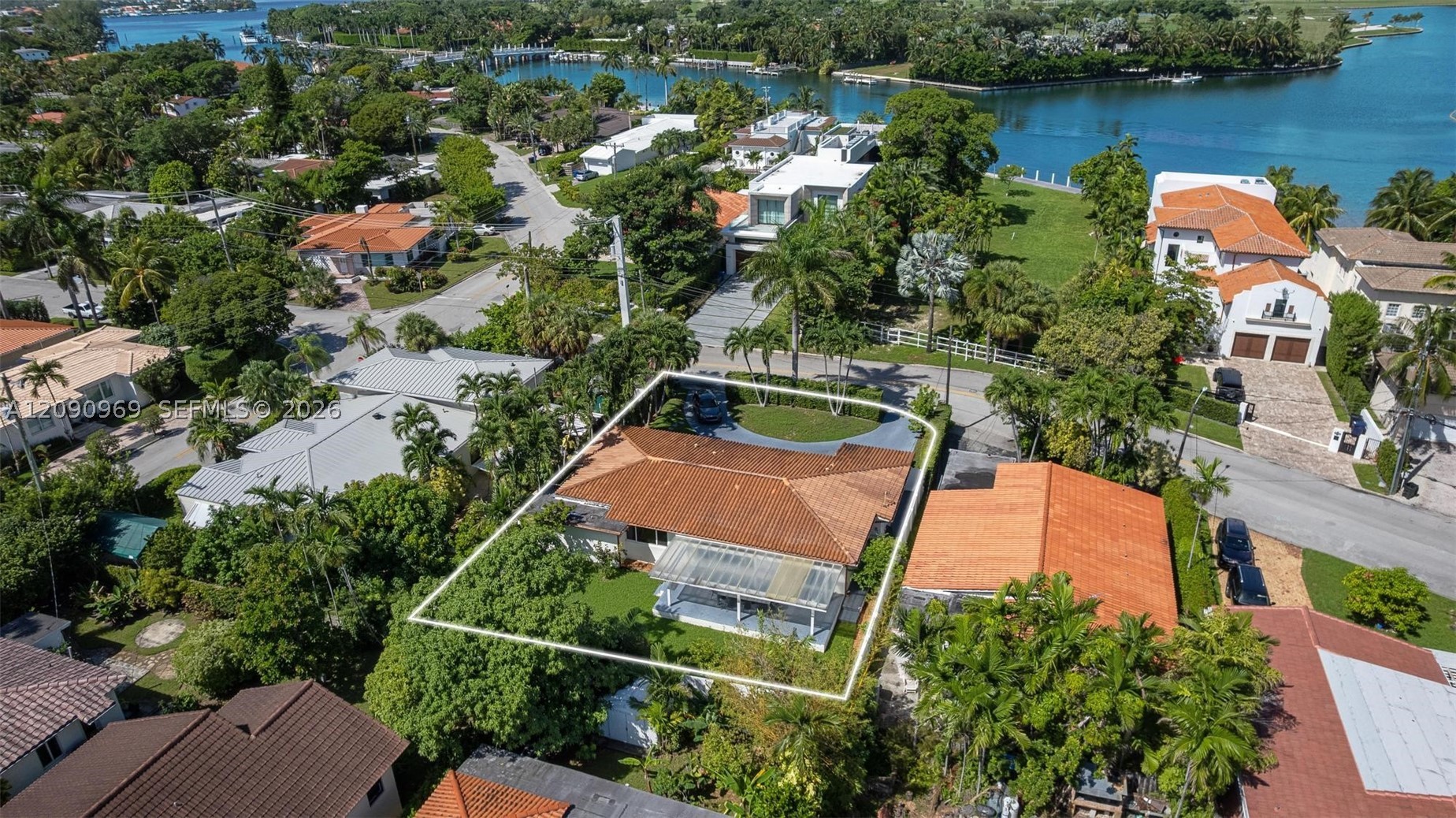 9217 Bay Dr, Surfside FL 33154