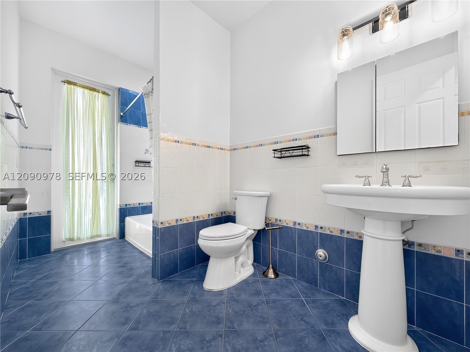 9444 SW 78th St #--, Miami FL 33173
