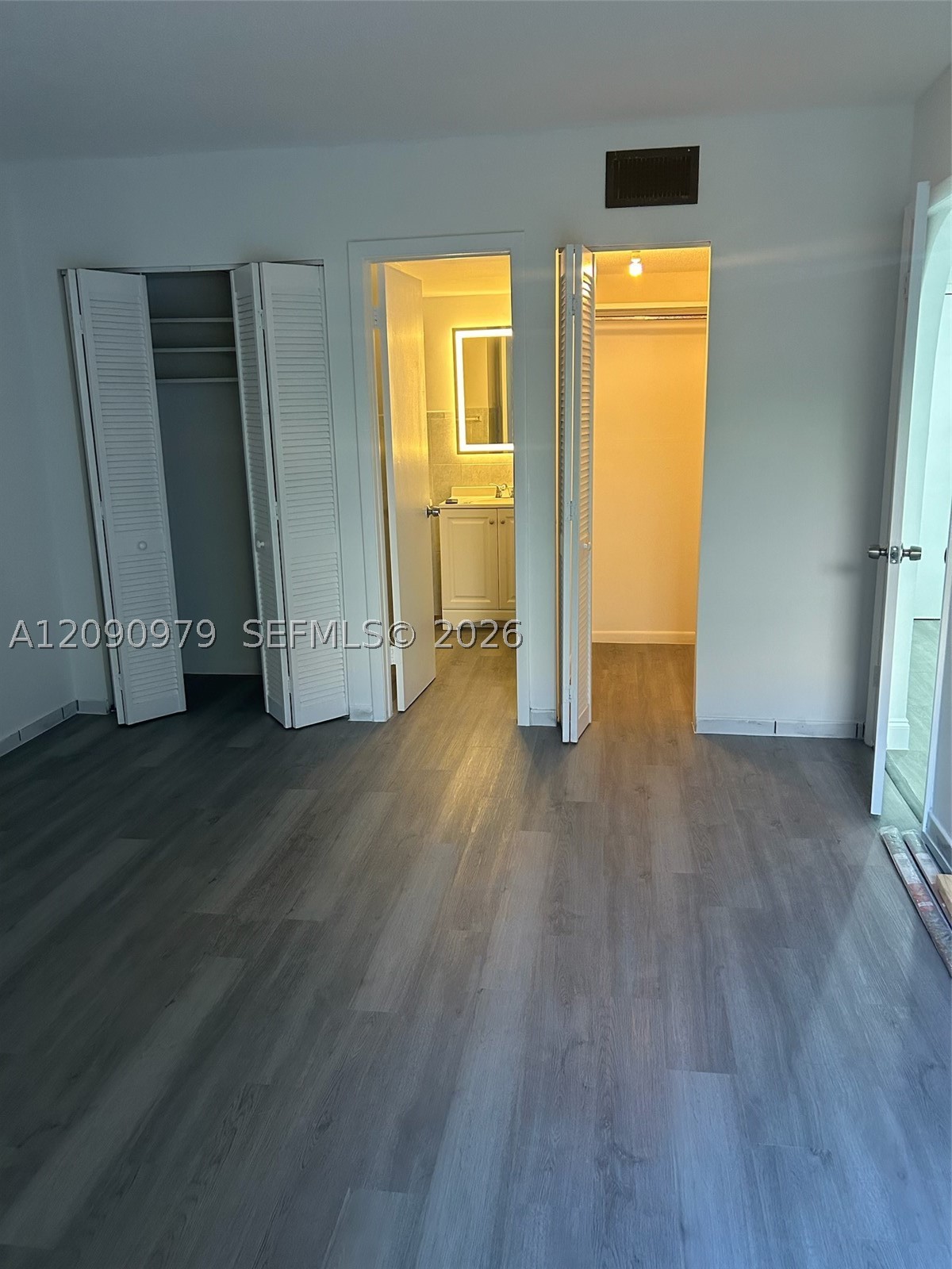 4725 NW 7th St #110-3, Miami FL 33126