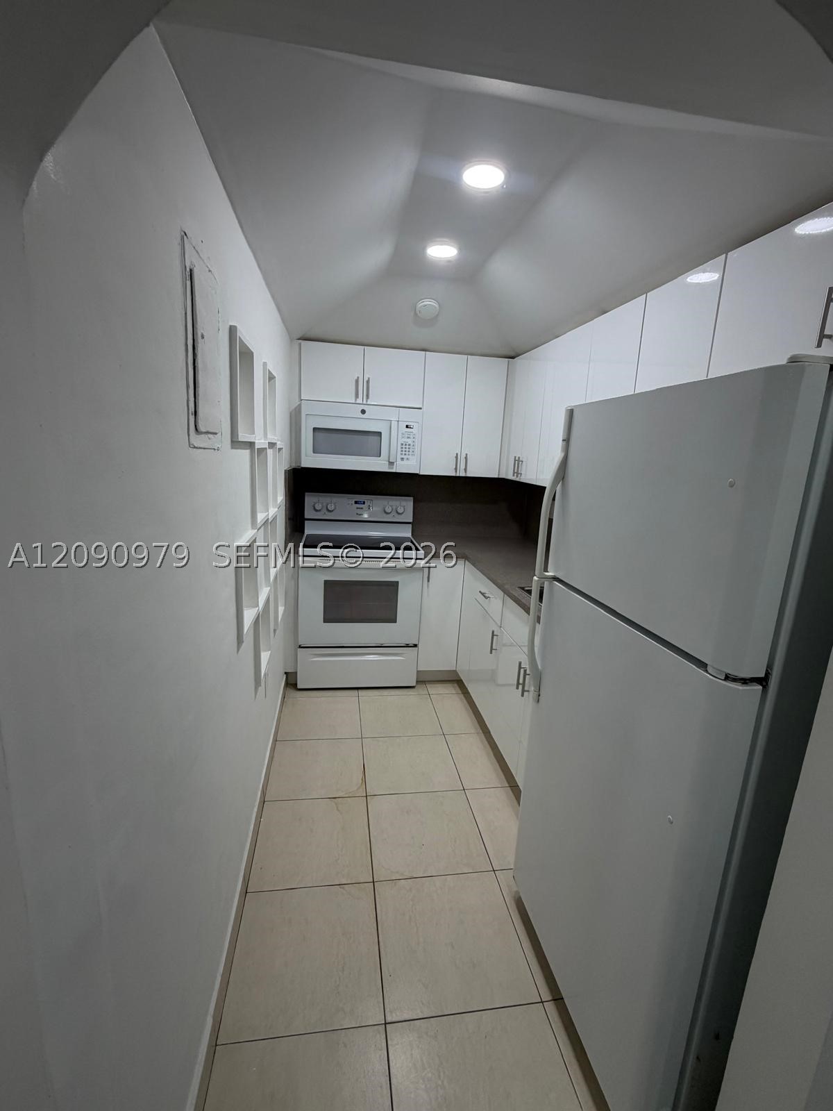 4725 NW 7th St #110-3, Miami FL 33126