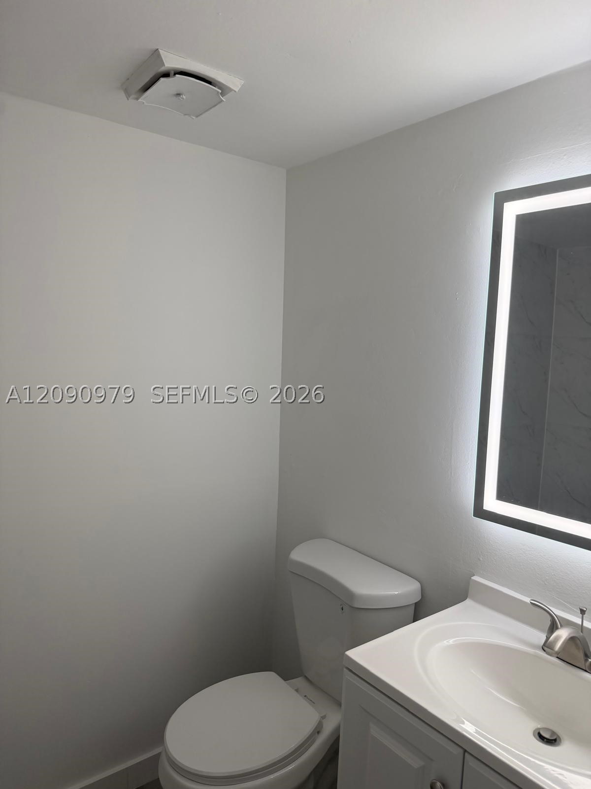 4725 NW 7th St #110-3, Miami FL 33126