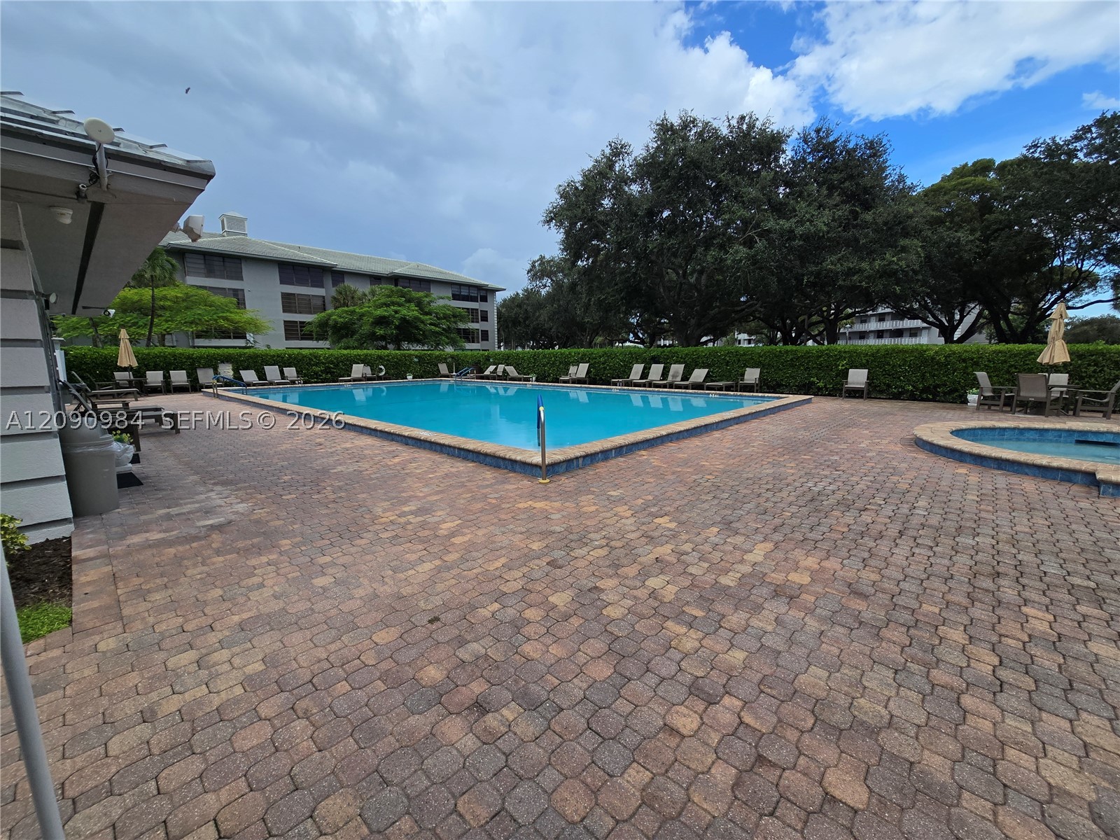 1526 Whitehall Dr #304, Davie FL 33324