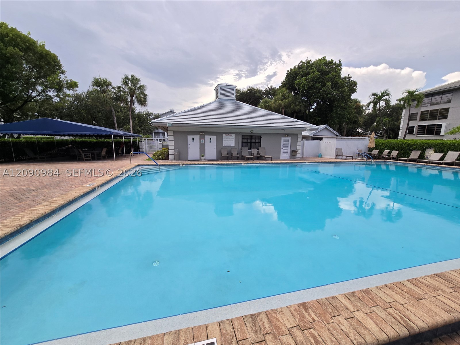 1526 Whitehall Dr #304, Davie FL 33324