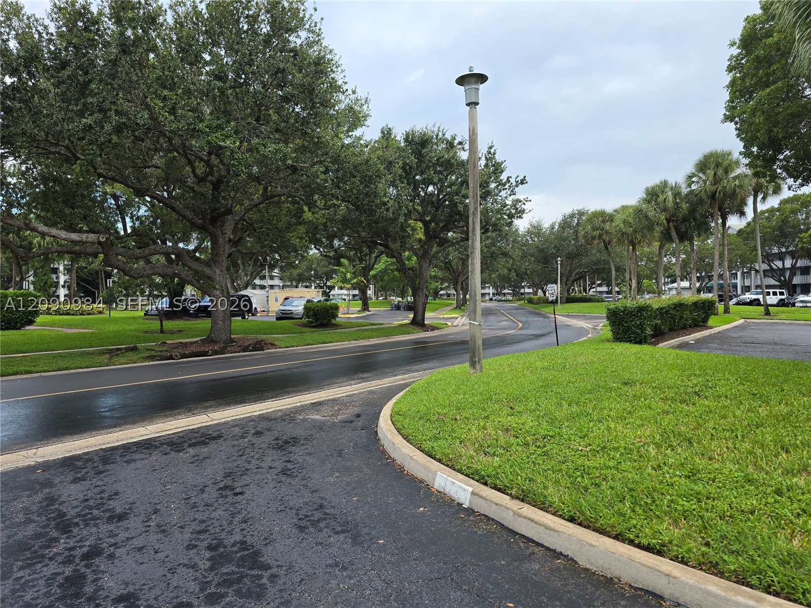 1526 Whitehall Dr #304, Davie FL 33324