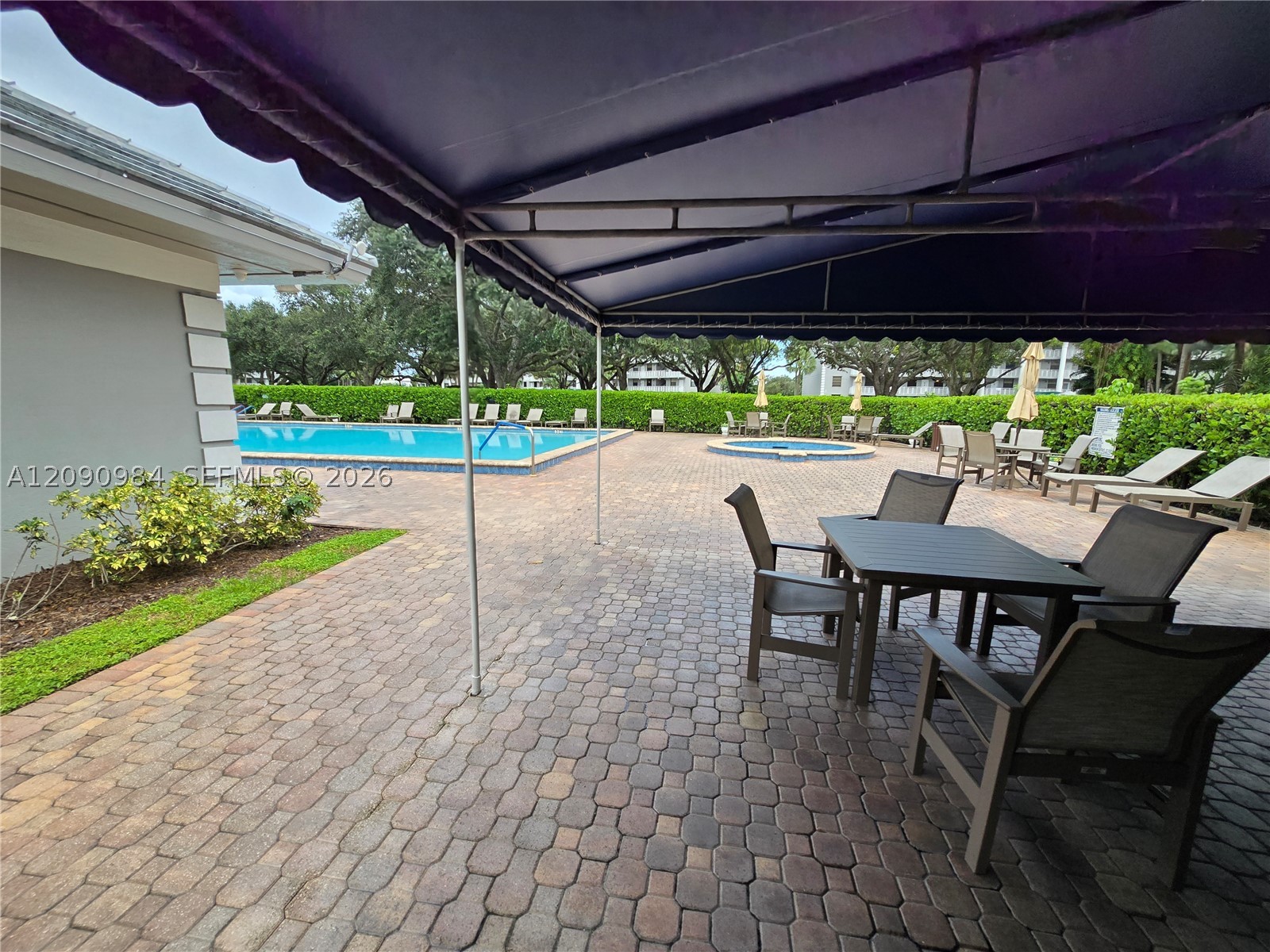 1526 Whitehall Dr #304, Davie FL 33324