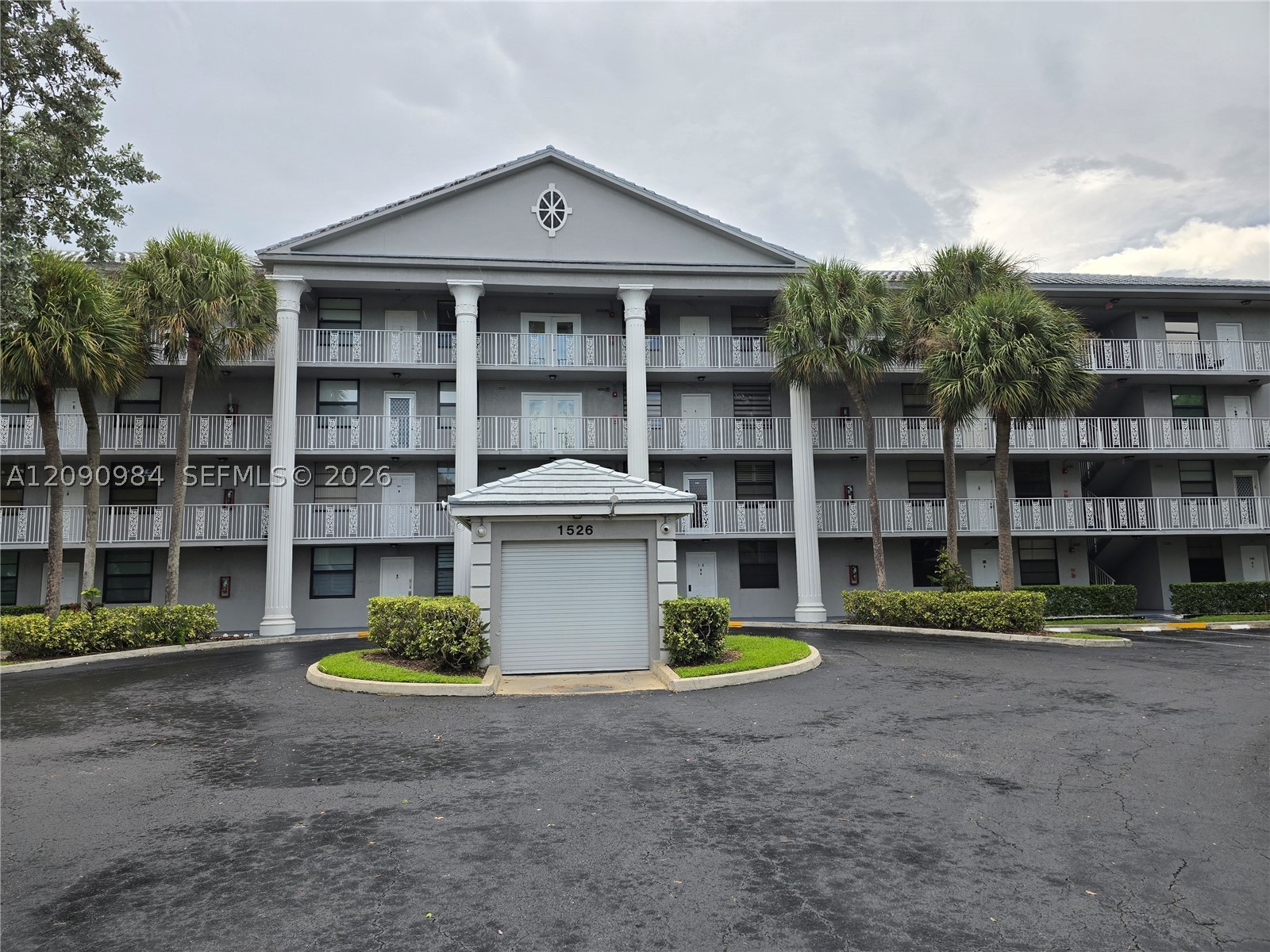 1526 Whitehall Dr #304, Davie FL 33324