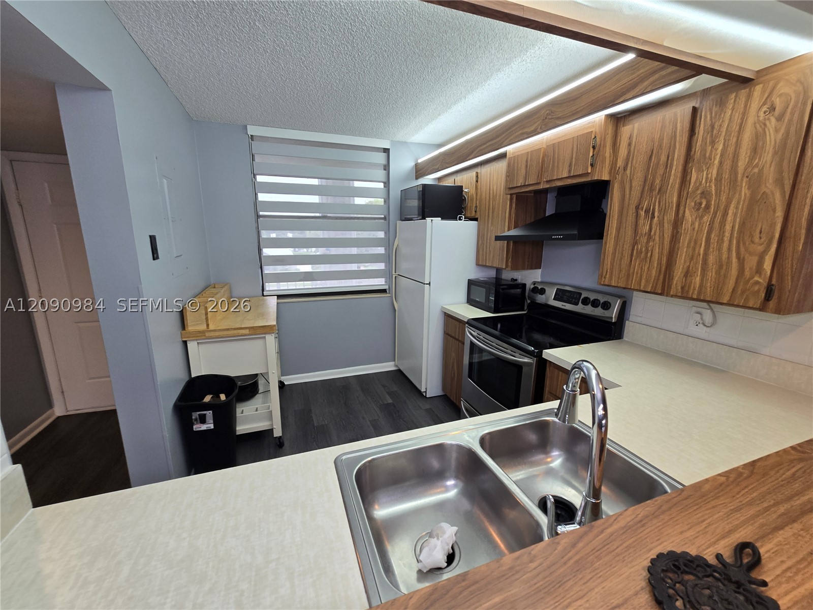 1526 Whitehall Dr #304, Davie FL 33324