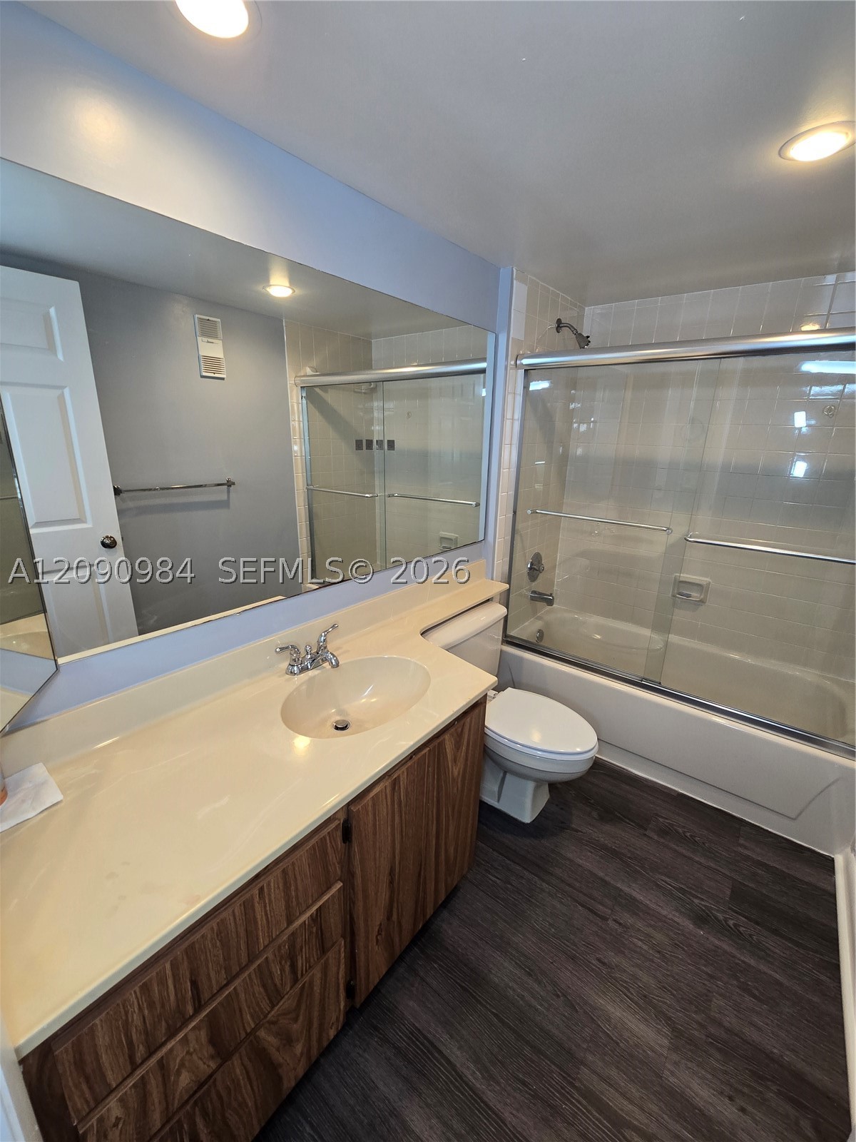 1526 Whitehall Dr #304, Davie FL 33324