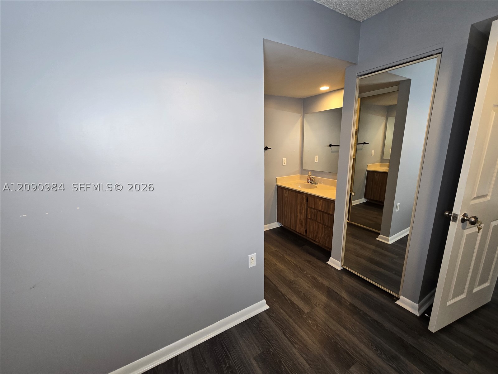 1526 Whitehall Dr #304, Davie FL 33324