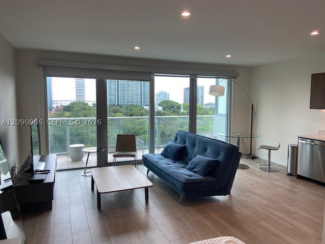 1600 SW 1st Ave #811, Miami FL 33129