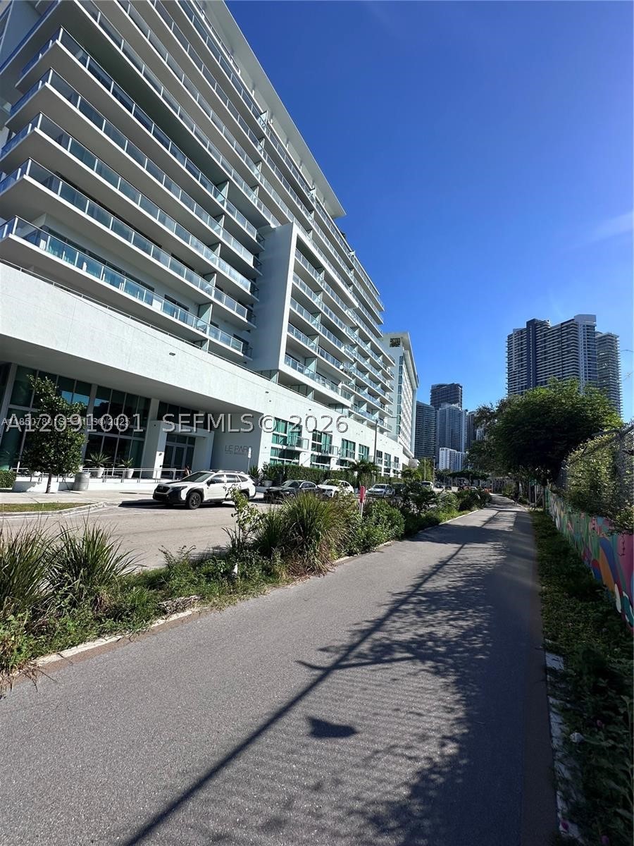 1600 SW 1st Ave #605, Miami FL 33129