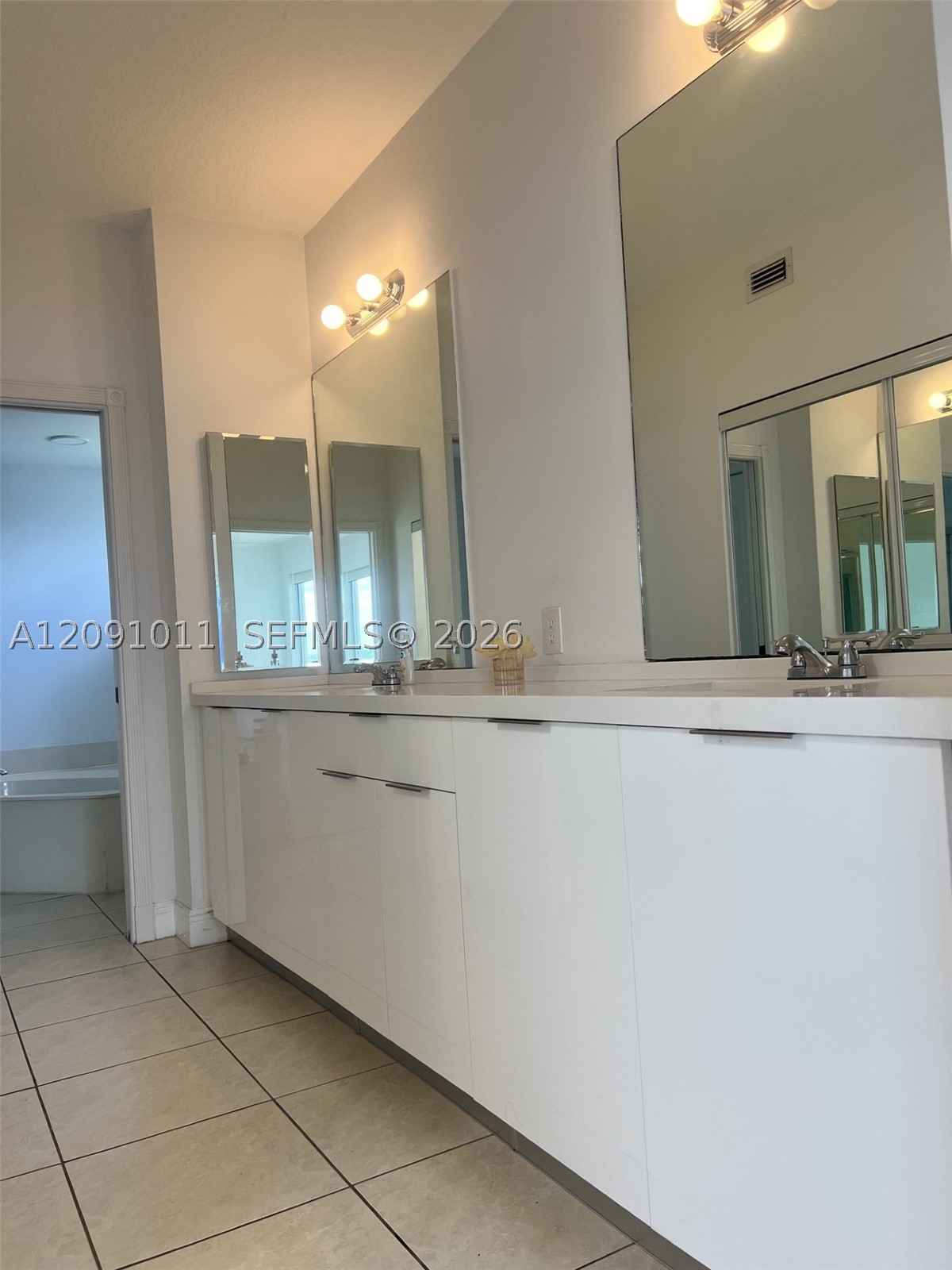 10750 NW 66th St #401, Doral FL 33178