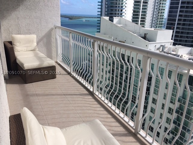 1200 Brickell Bay Dr #3121, Miami FL 33131