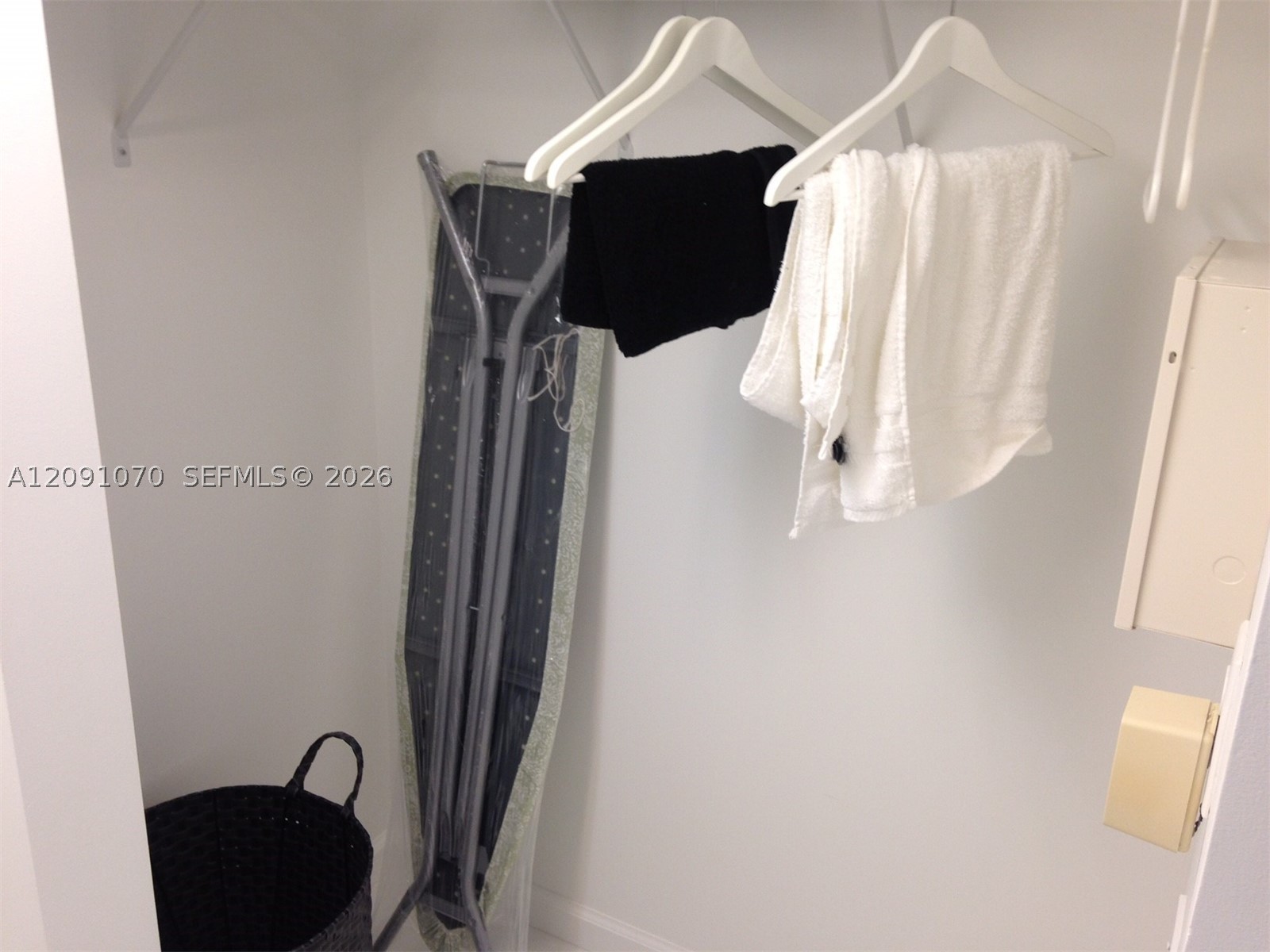 1200 Brickell Bay Dr #3121, Miami FL 33131