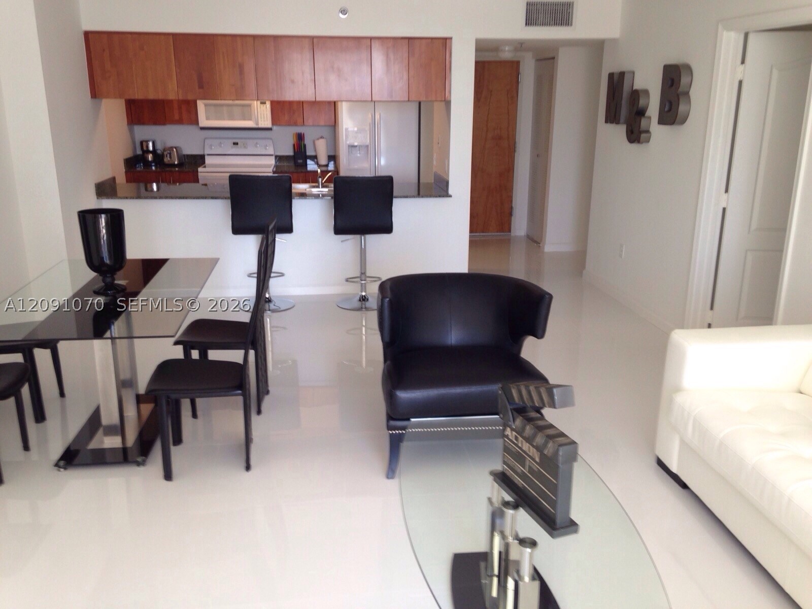 1200 Brickell Bay Dr #3121, Miami FL 33131