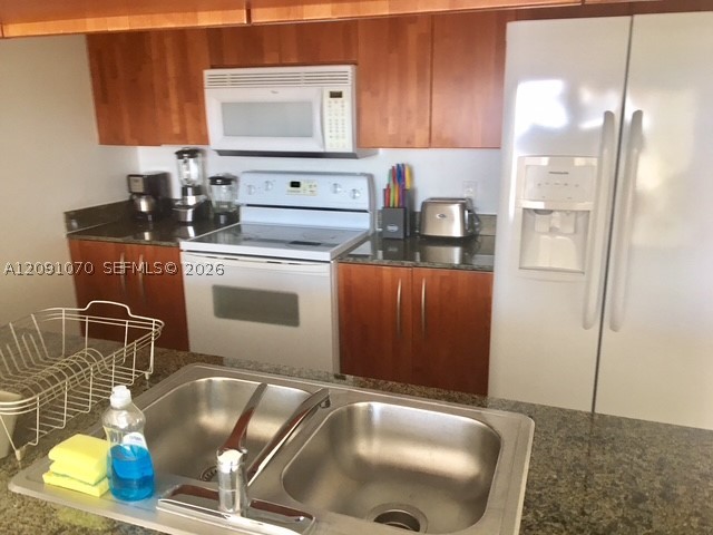 1200 Brickell Bay Dr #3121, Miami FL 33131
