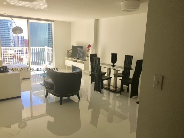 1200 Brickell Bay Dr #3121, Miami FL 33131