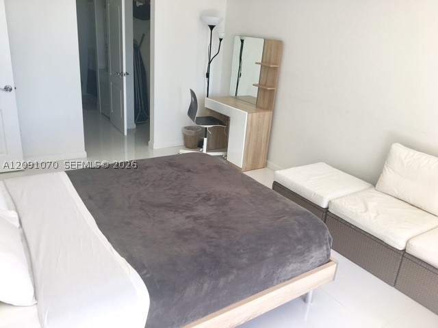 1200 Brickell Bay Dr #3121, Miami FL 33131
