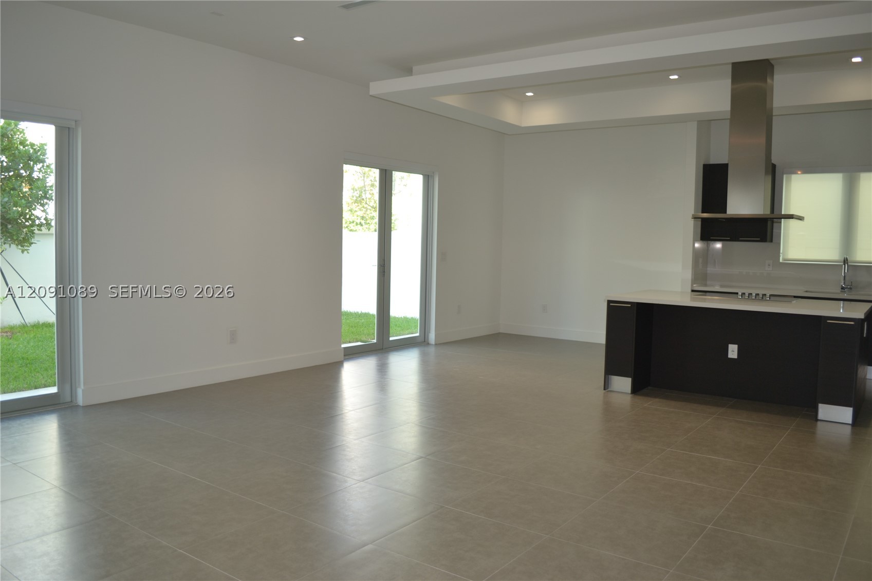 8241 NW 34th Dr, Doral FL 33122