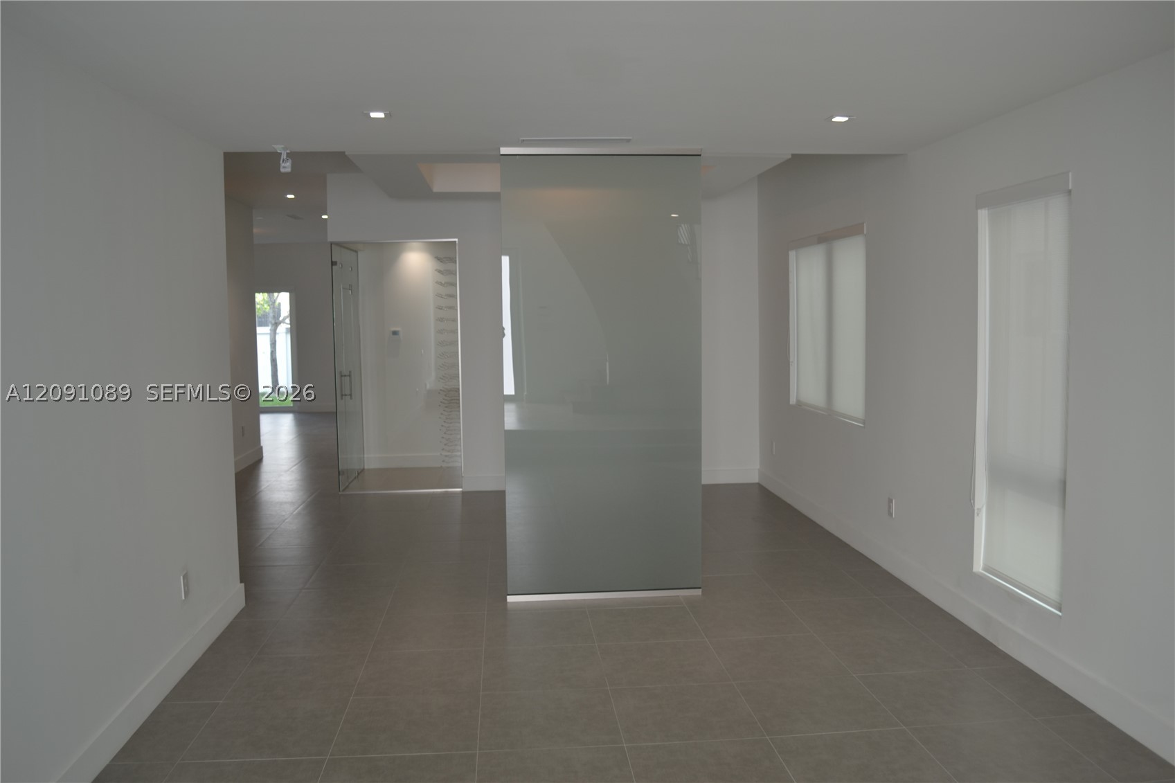 8241 NW 34th Dr, Doral FL 33122