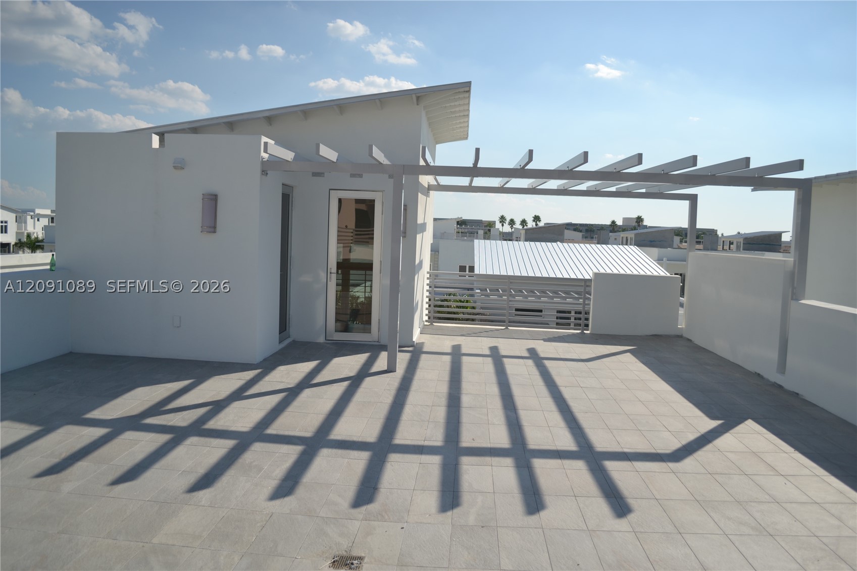 8241 NW 34th Dr, Doral FL 33122