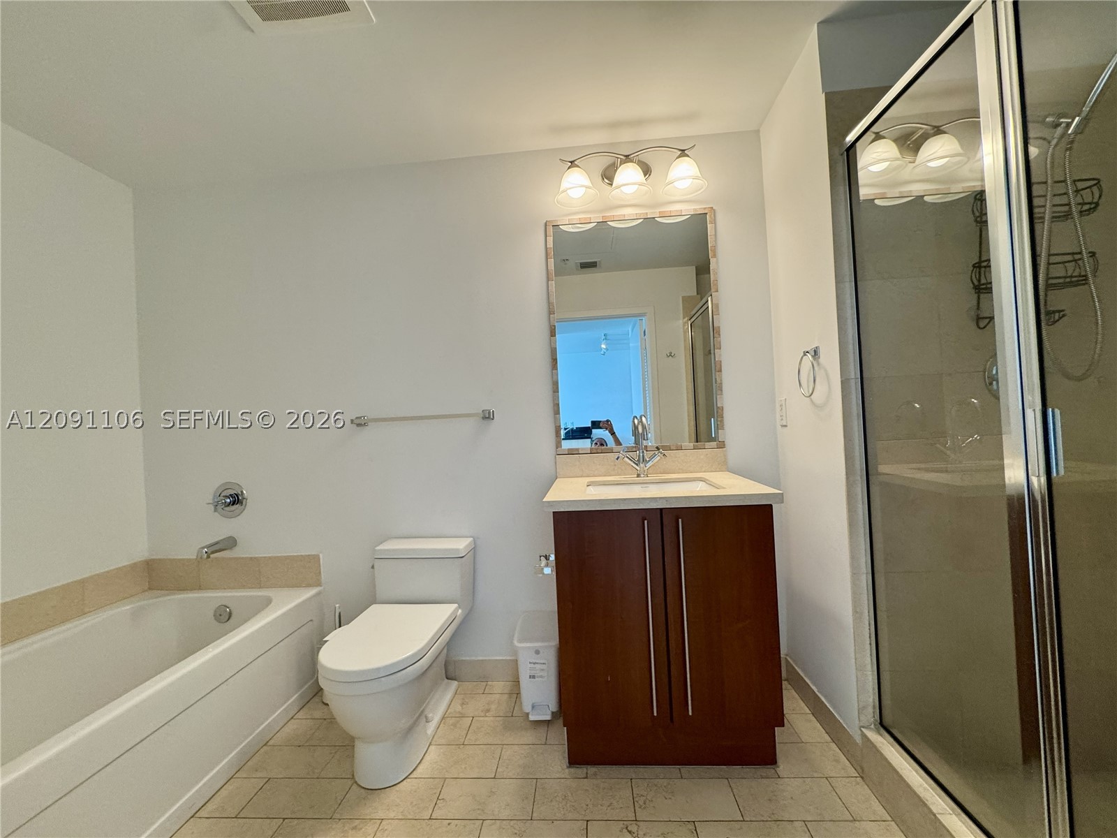 79 SW 12th St #3005, Miami FL 33130