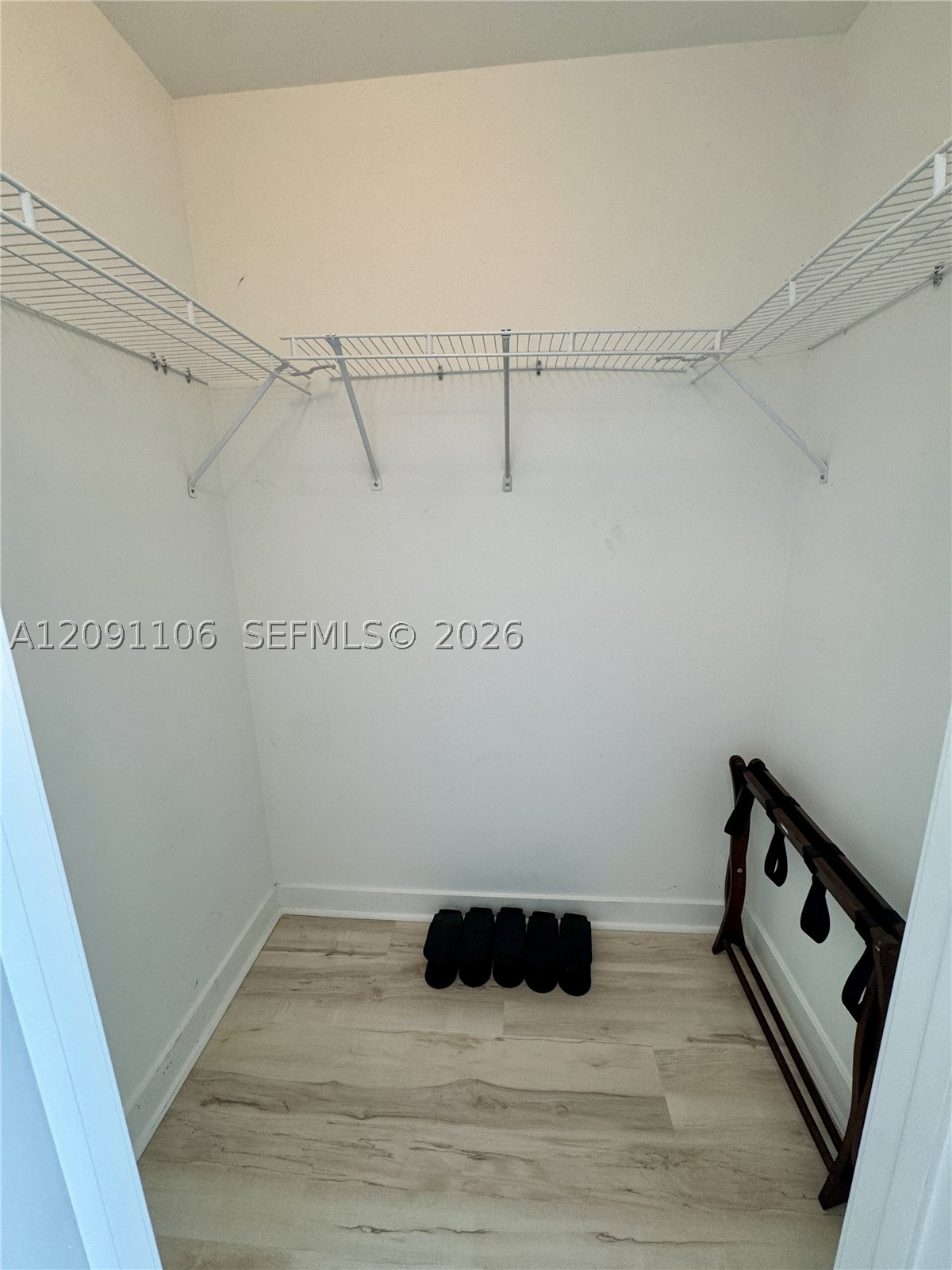 79 SW 12th St #3005, Miami FL 33130