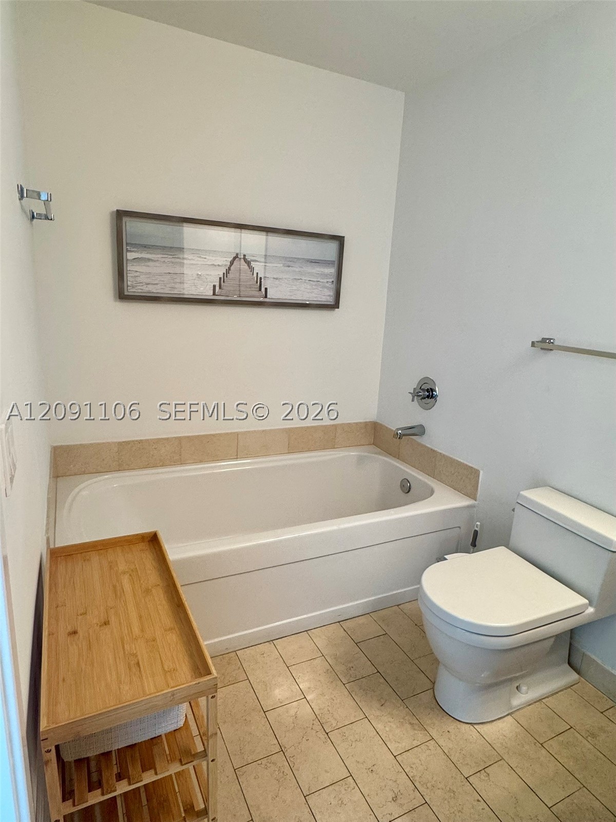 79 SW 12th St #3005, Miami FL 33130